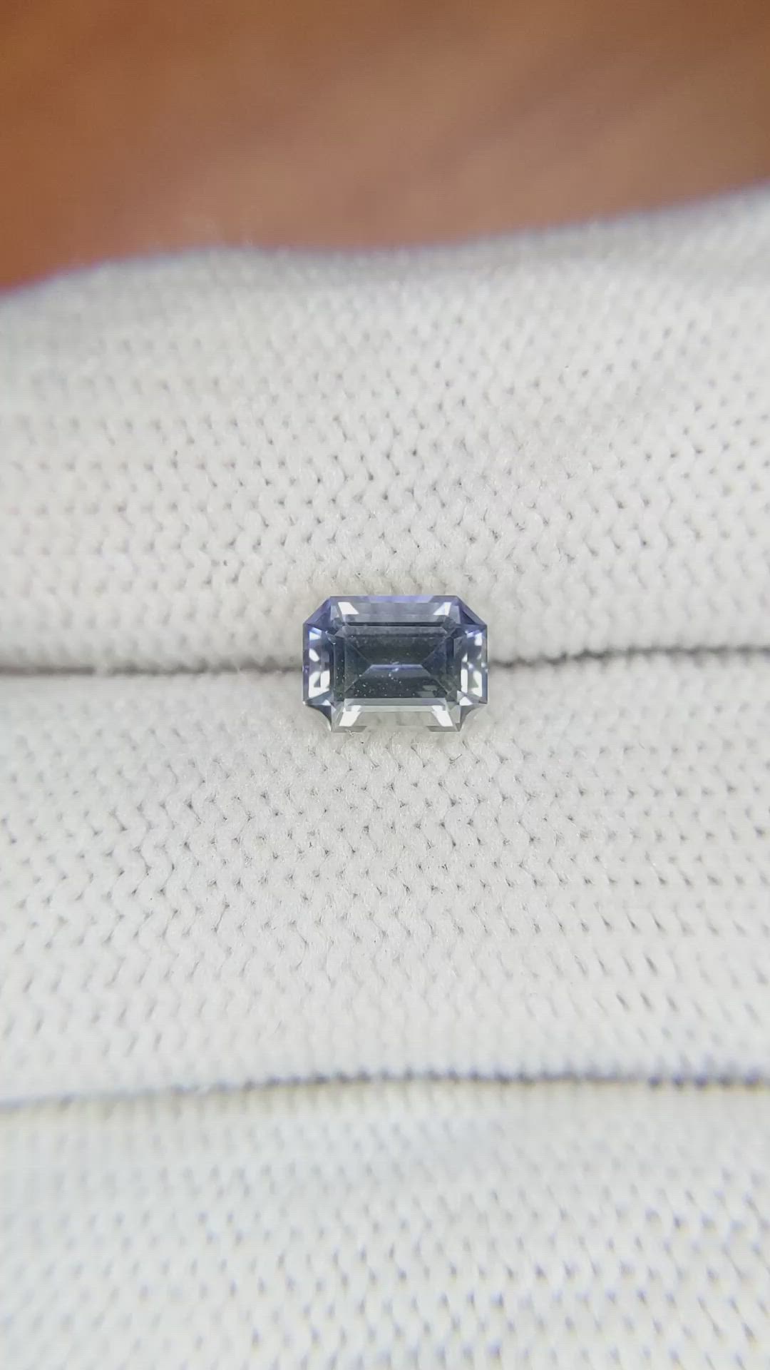 1.24 Ct. Bi Color Sapphire from Ceylon (Sri Lanka) Size Video