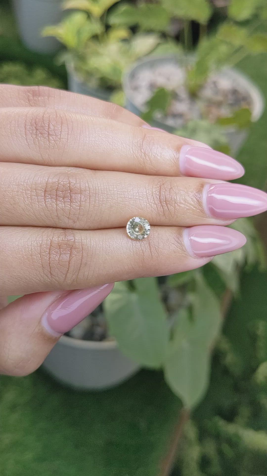 0.99 Ct. Yellow Sapphire from Ceylon (Sri Lanka) Size Video