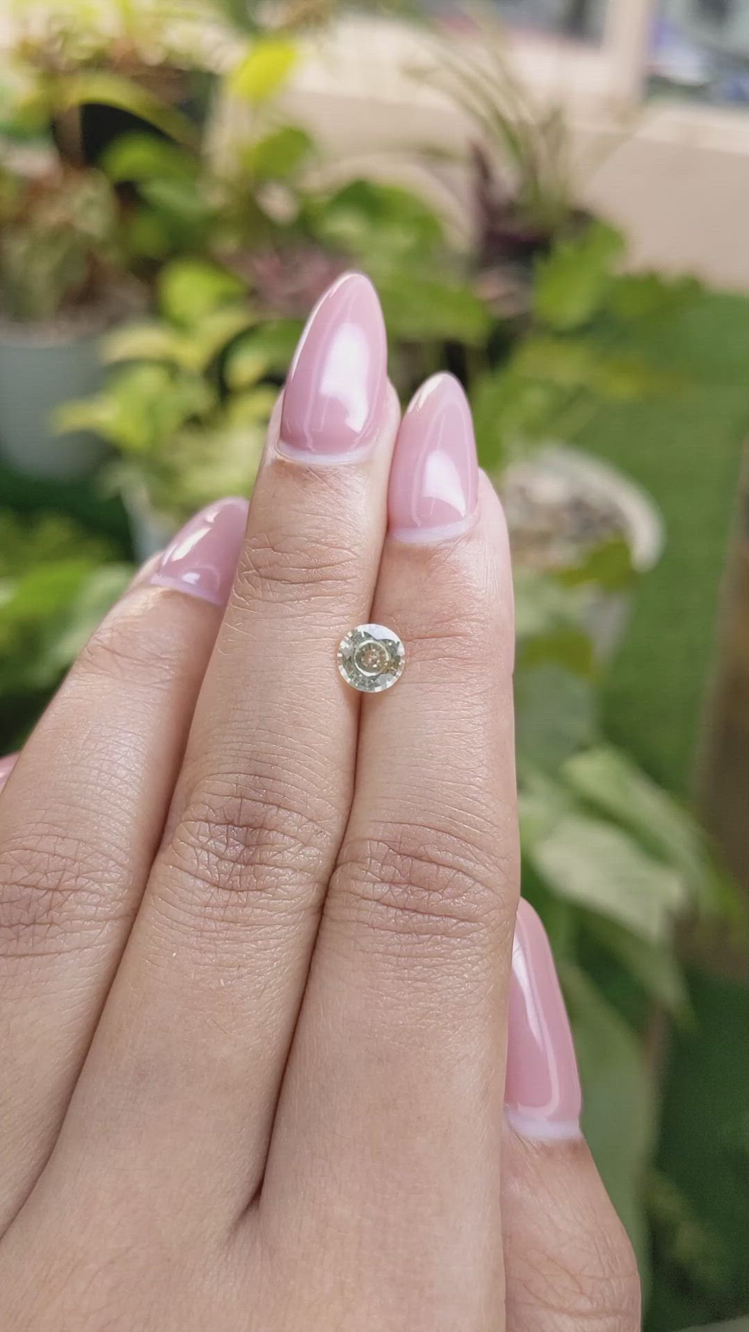 0.99 Ct. Yellow Sapphire from Ceylon (Sri Lanka) Size Video