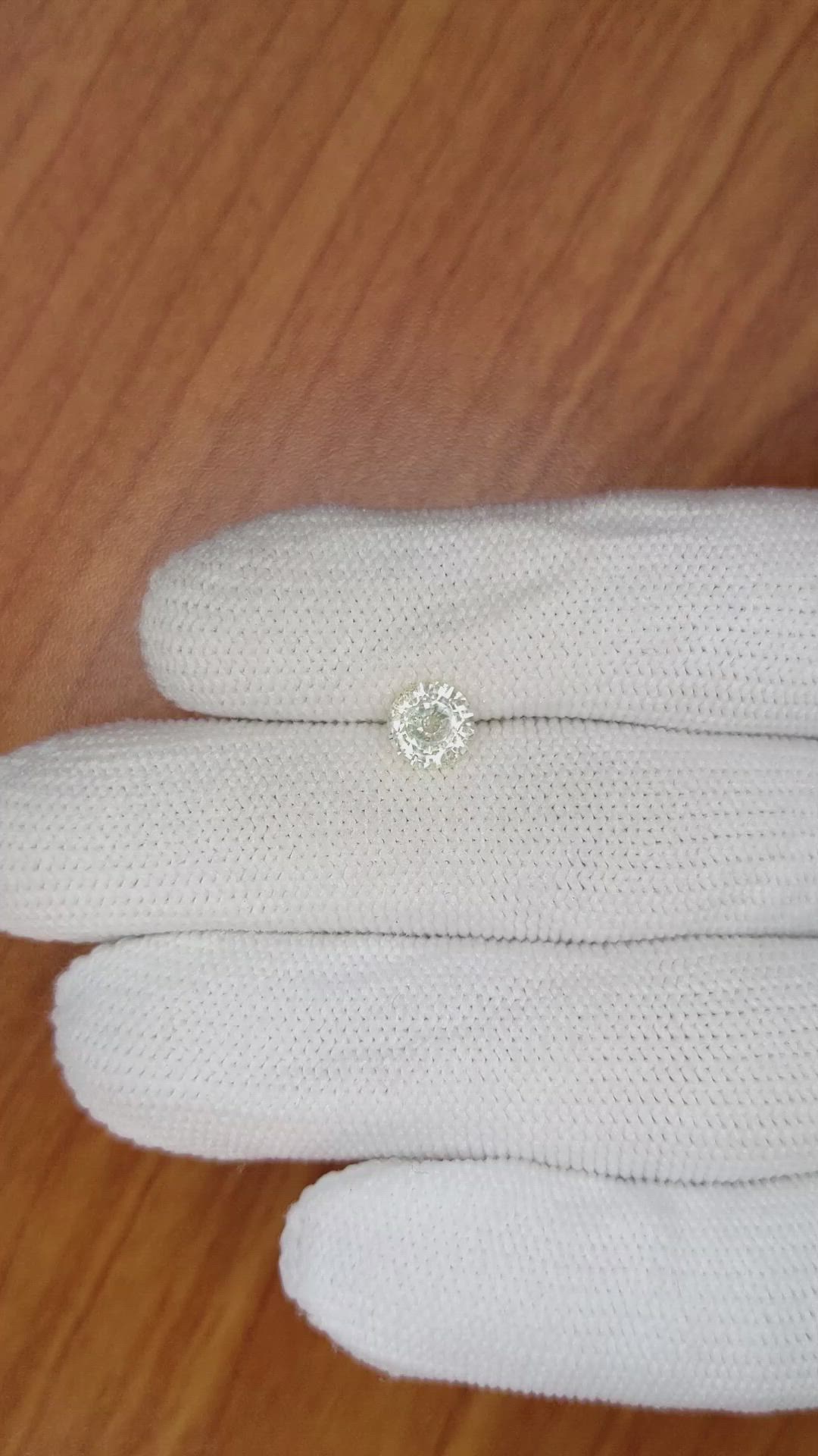 1.15 Ct. Yellow Sapphire from Ceylon (Sri Lanka) Size Video