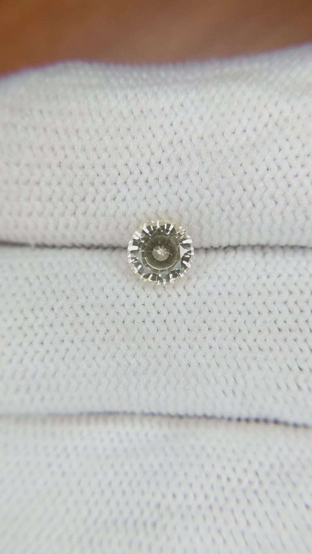 0.95 Ct. Yellow Sapphire from Ceylon (Sri Lanka) Size Video
