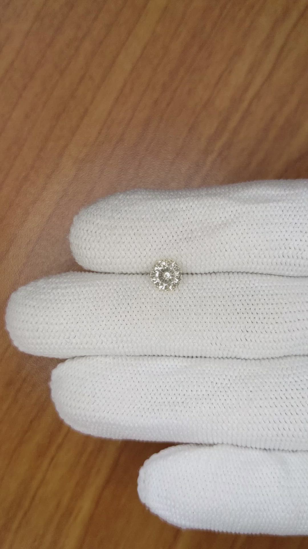 0.95 Ct. Yellow Sapphire from Ceylon (Sri Lanka) Size Video