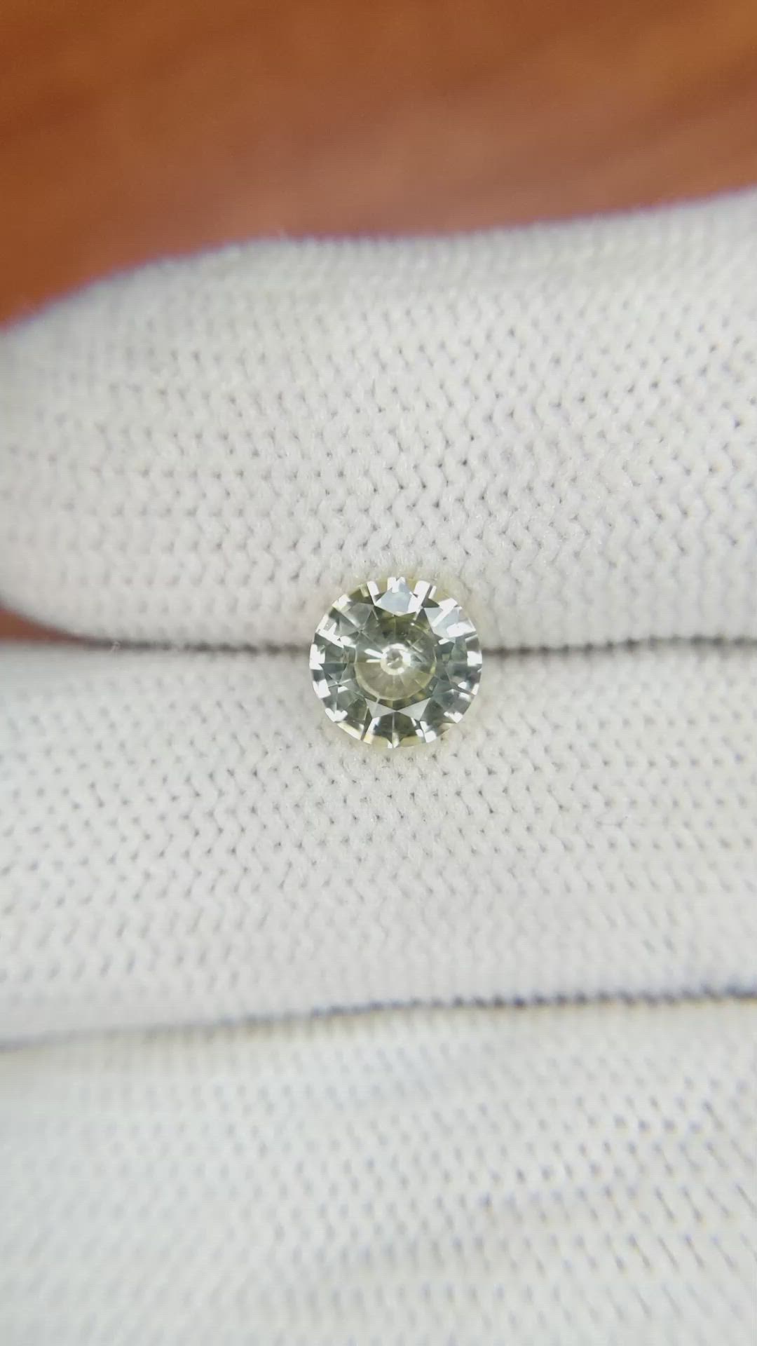 1.14 Ct. Yellow Sapphire from Ceylon (Sri Lanka) Size Video