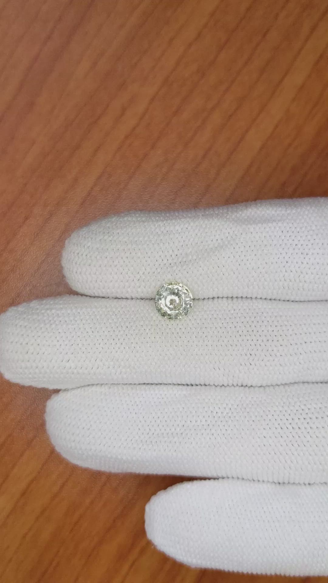 1.14 Ct. Yellow Sapphire from Ceylon (Sri Lanka) Size Video