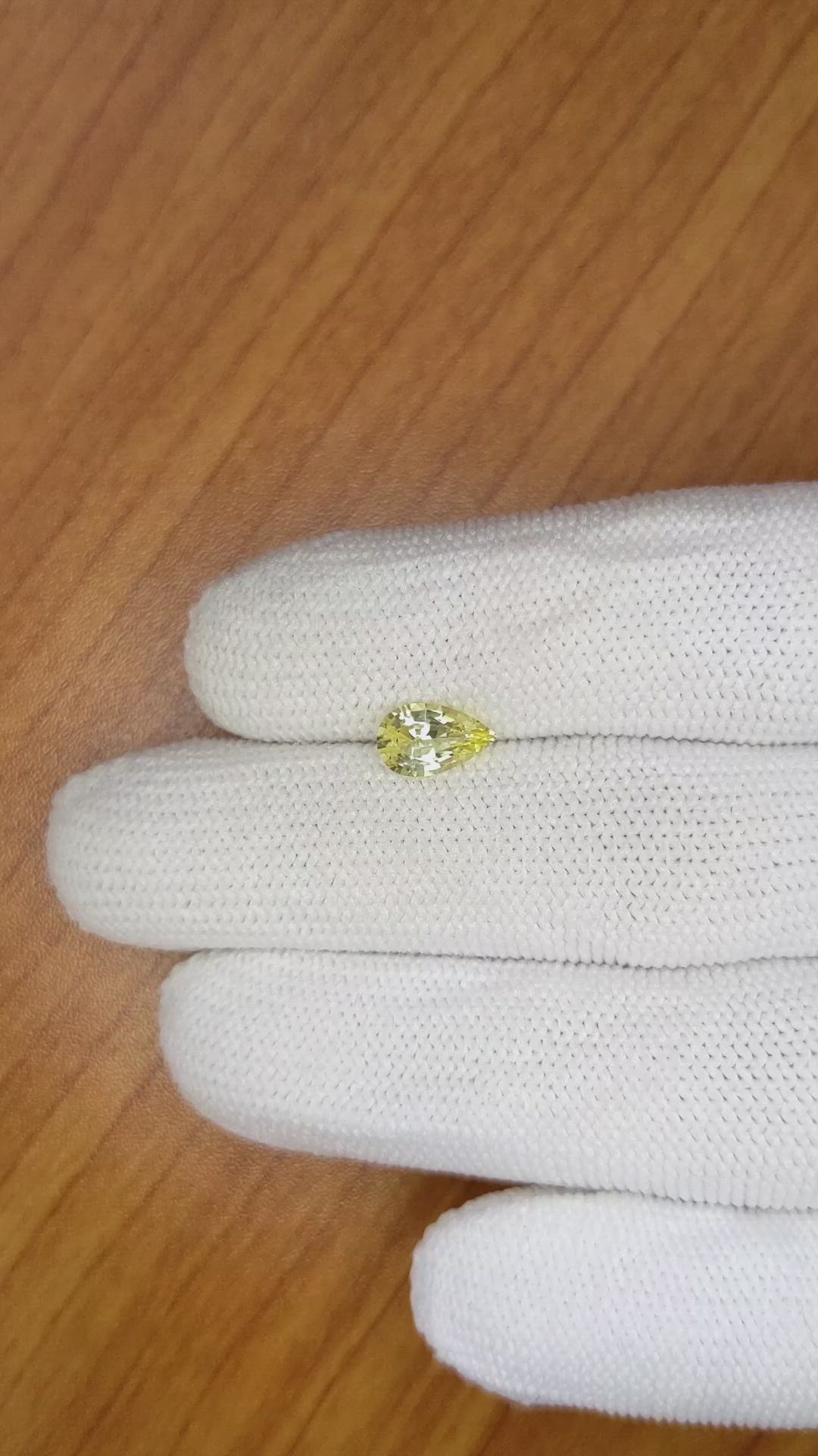 1.11 Ct. Yellow Sapphire from Ceylon (Sri Lanka) Size Video