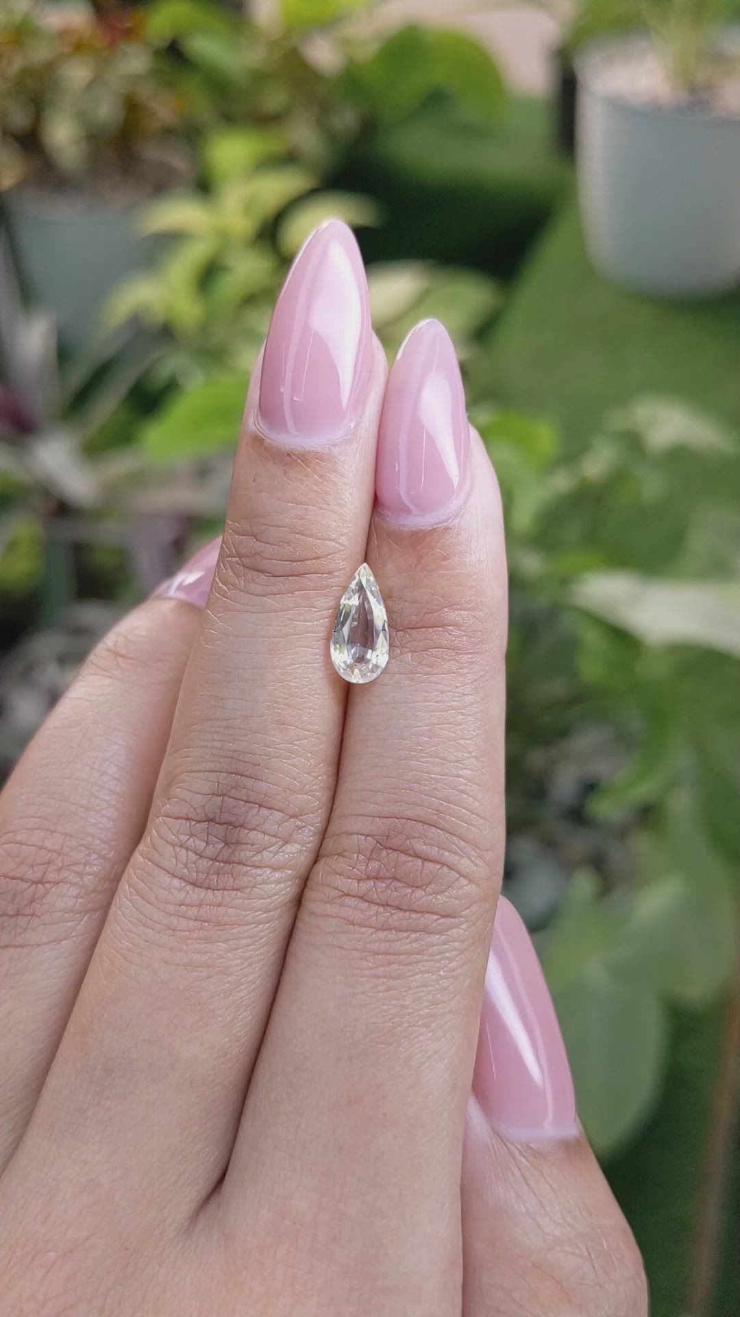 1.41 Ct. Yellow Sapphire from Ceylon (Sri Lanka) Size Video