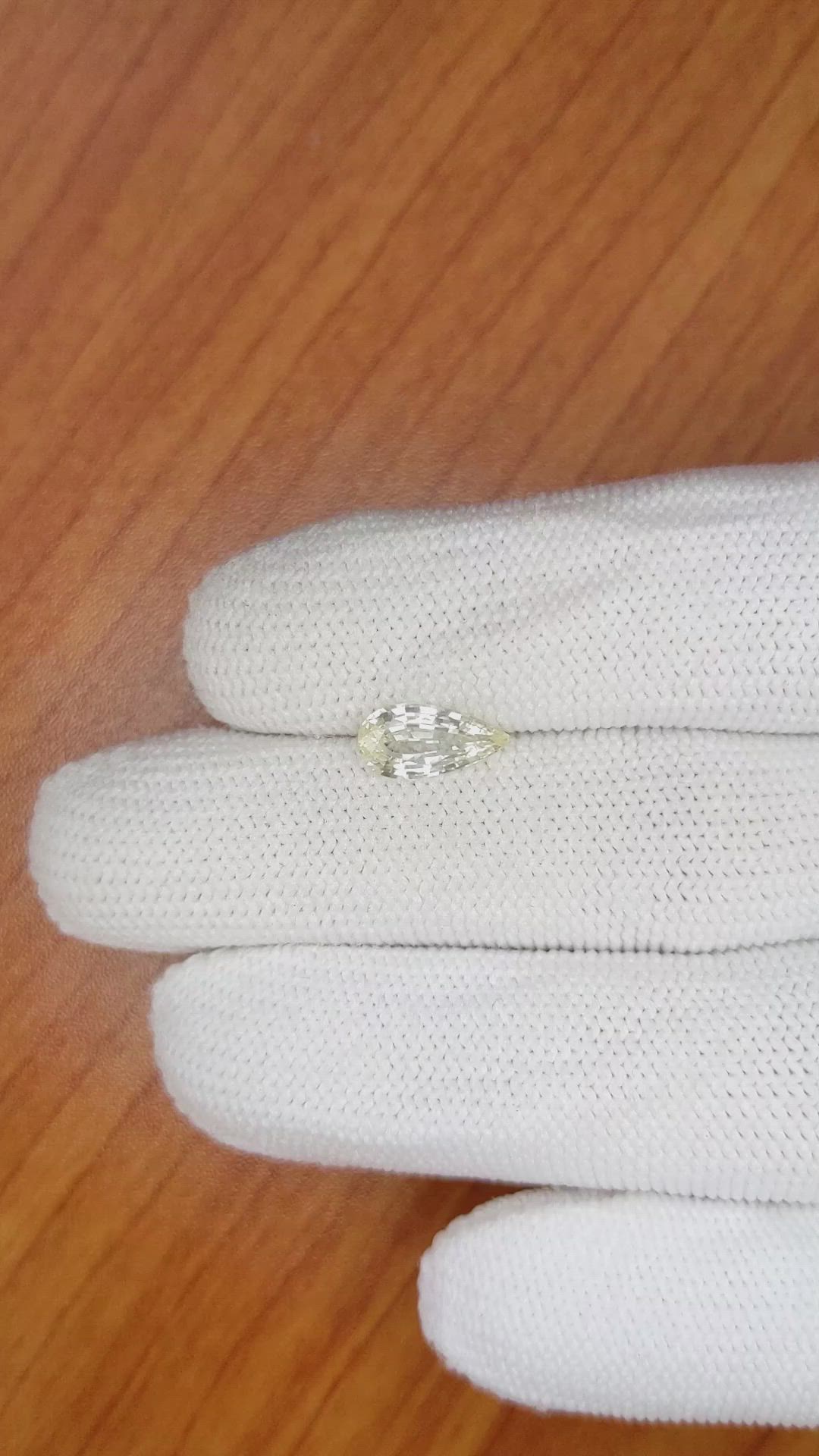 1.41 Ct. Yellow Sapphire from Ceylon (Sri Lanka) Size Video