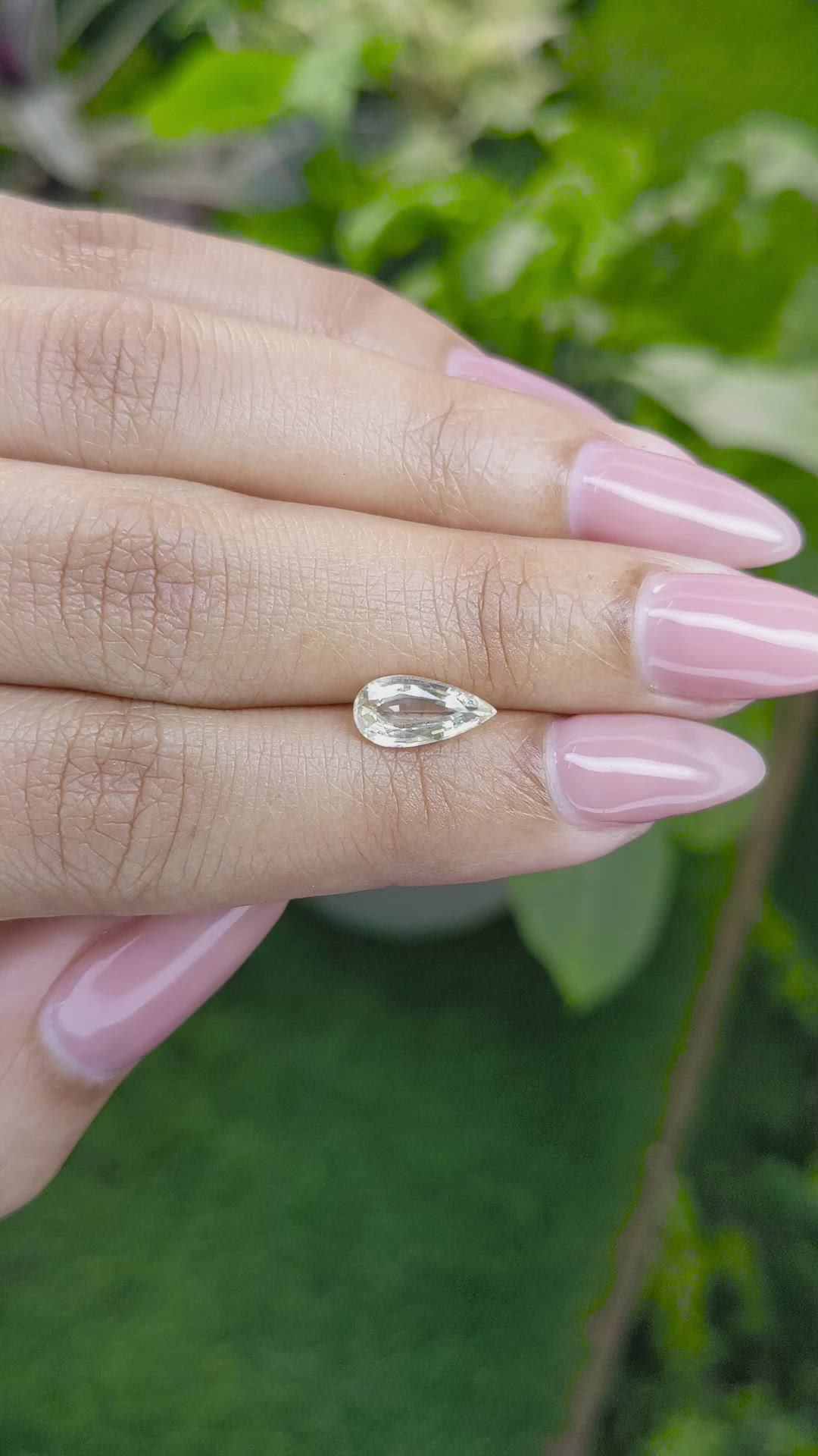 1.41 Ct. Yellow Sapphire from Ceylon (Sri Lanka) Size Video