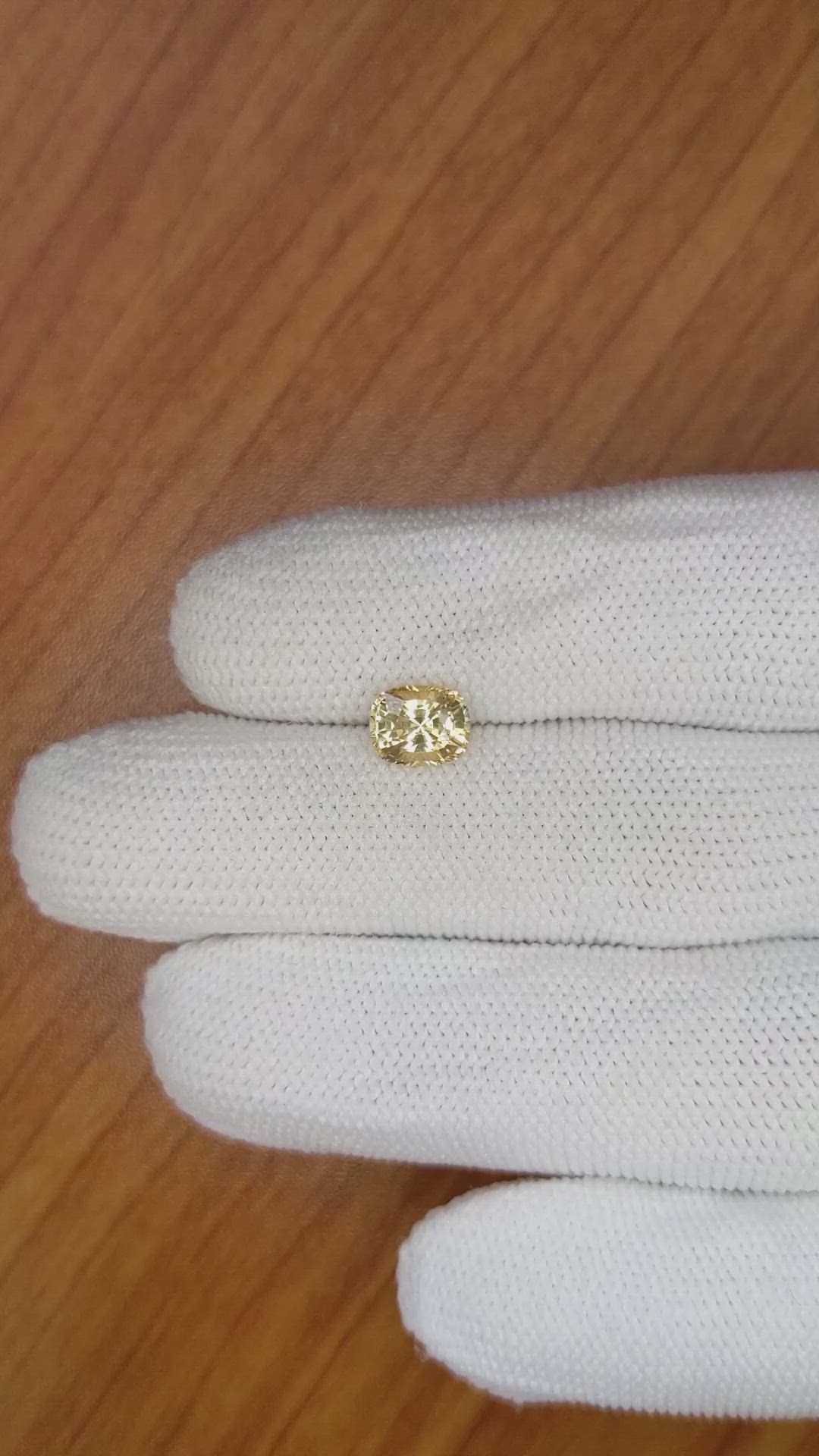 1.57 Ct. Yellow Sapphire from Ceylon (Sri Lanka) Size Video
