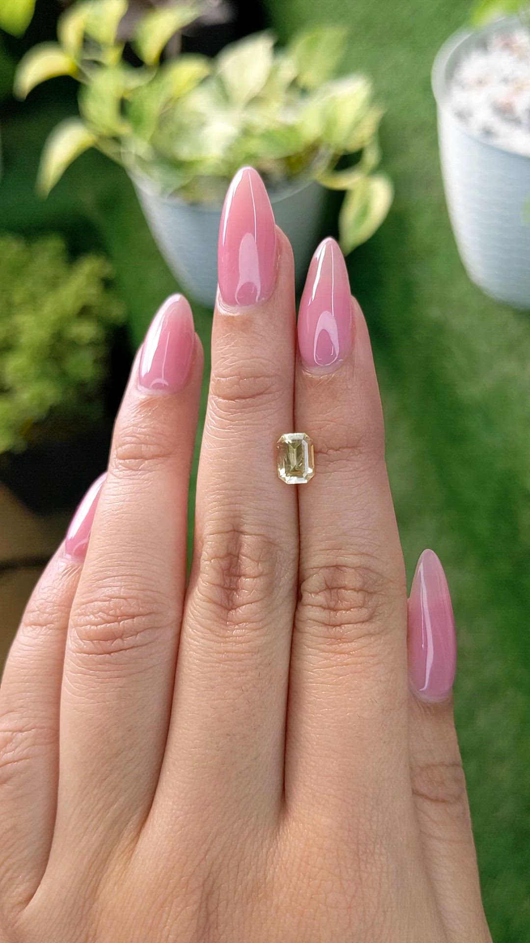1.43 Ct. Yellow Sapphire from Ceylon (Sri Lanka) Size Video