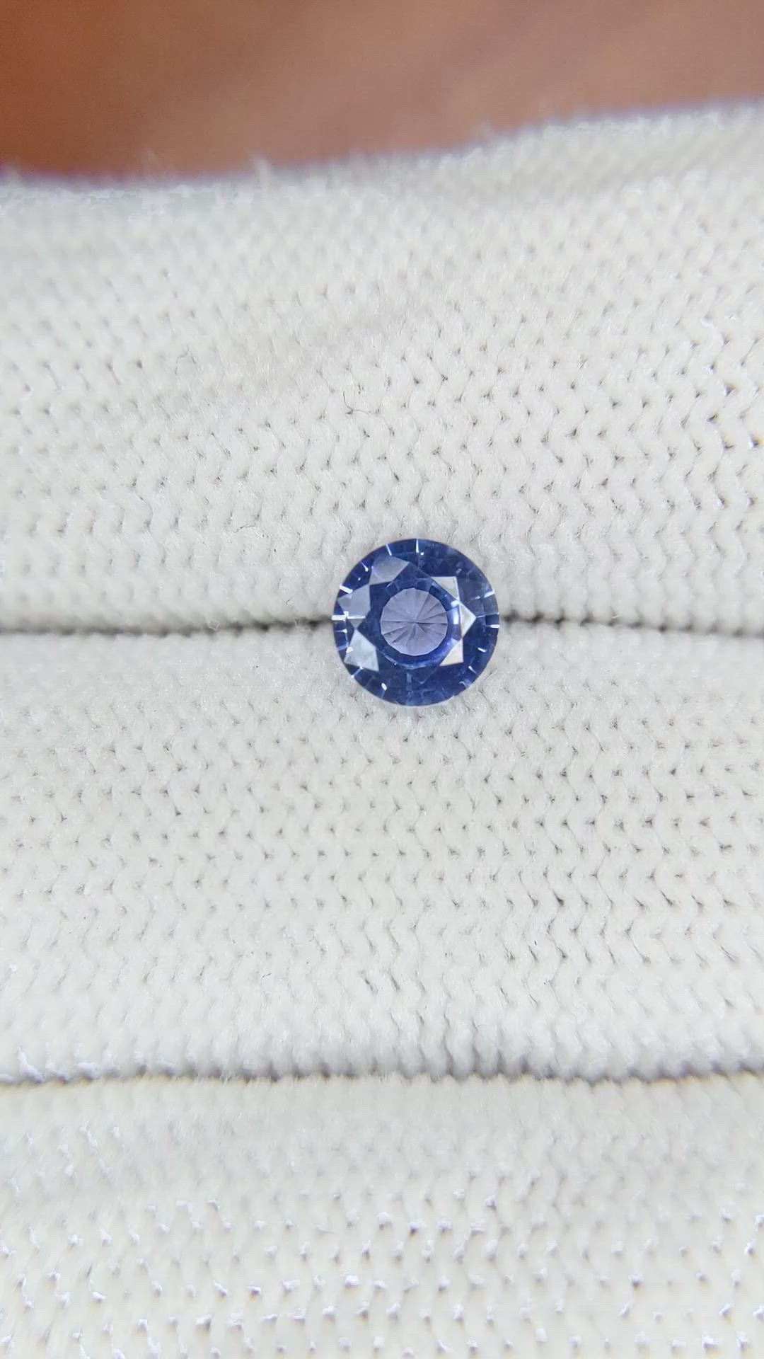 0.75 Ct. Blue Sapphire from Ceylon (Sri Lanka) Size Video