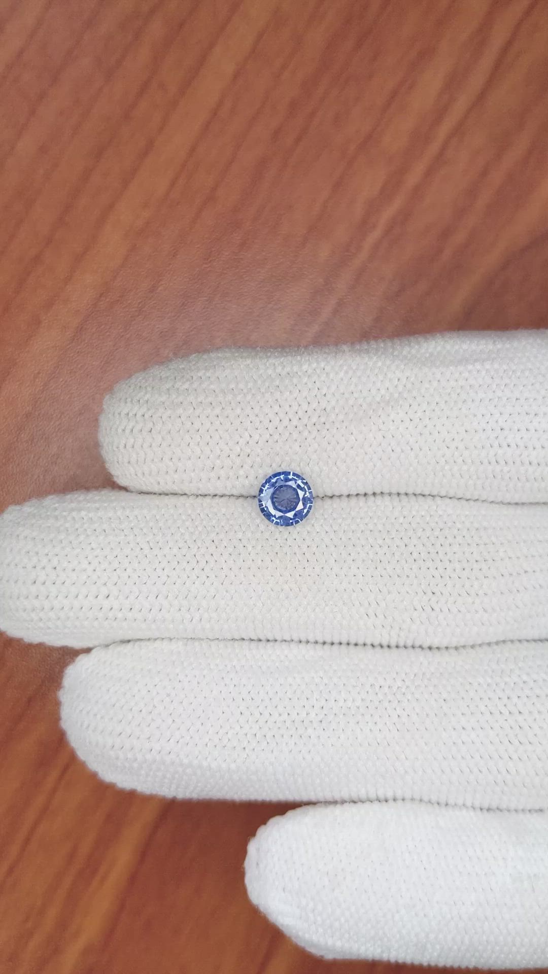 0.75 Ct. Blue Sapphire from Ceylon (Sri Lanka) Size Video