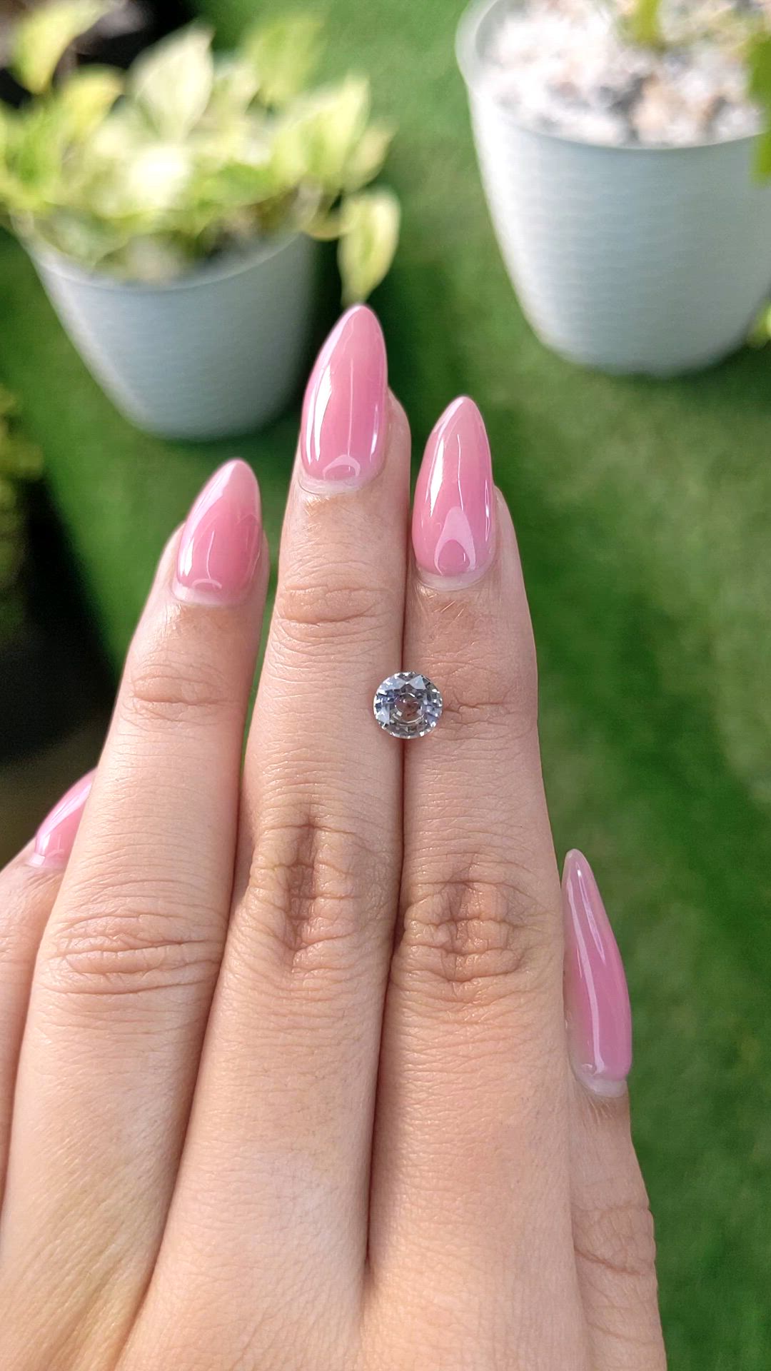 1.23 Ct. Bi Color Sapphire from Ceylon (Sri Lanka) Size Video