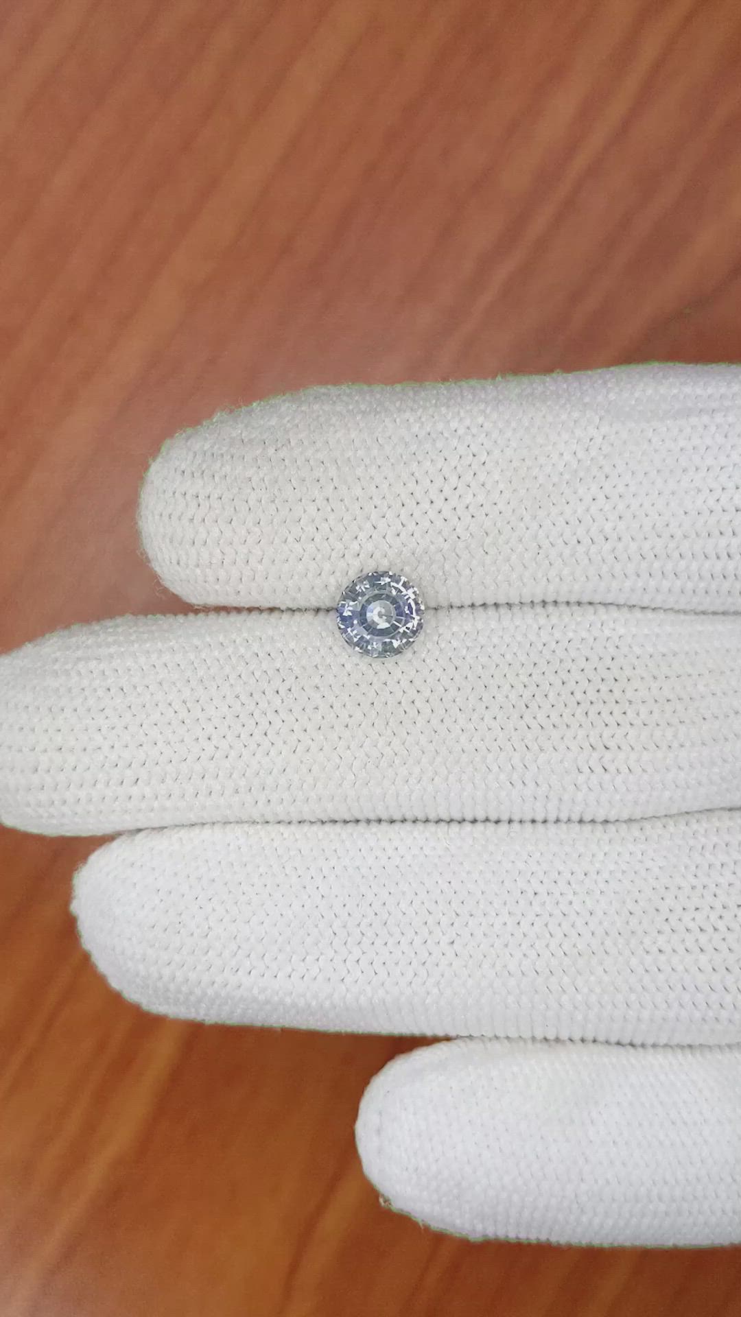 1.23 Ct. Bi Color Sapphire from Ceylon (Sri Lanka) Size Video