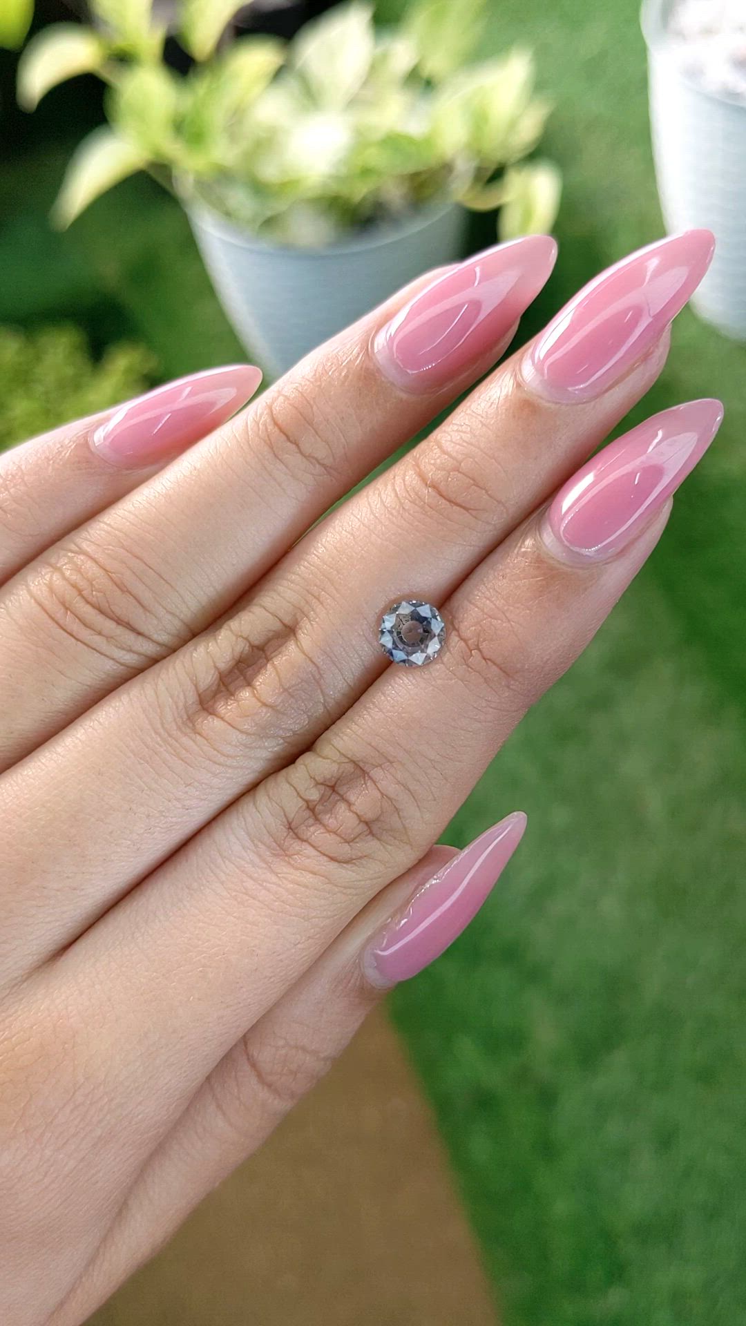 1.23 Ct. Bi Color Sapphire from Ceylon (Sri Lanka) Size Video