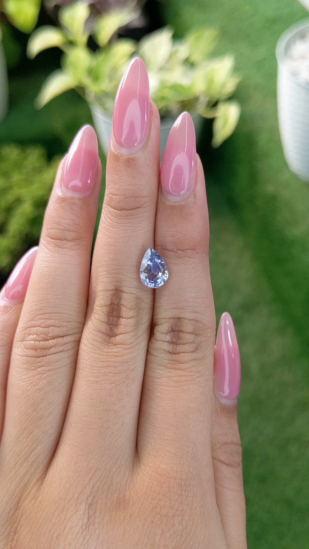 2.46 Ct. Bi Color Sapphire from Ceylon (Sri Lanka) Size Video