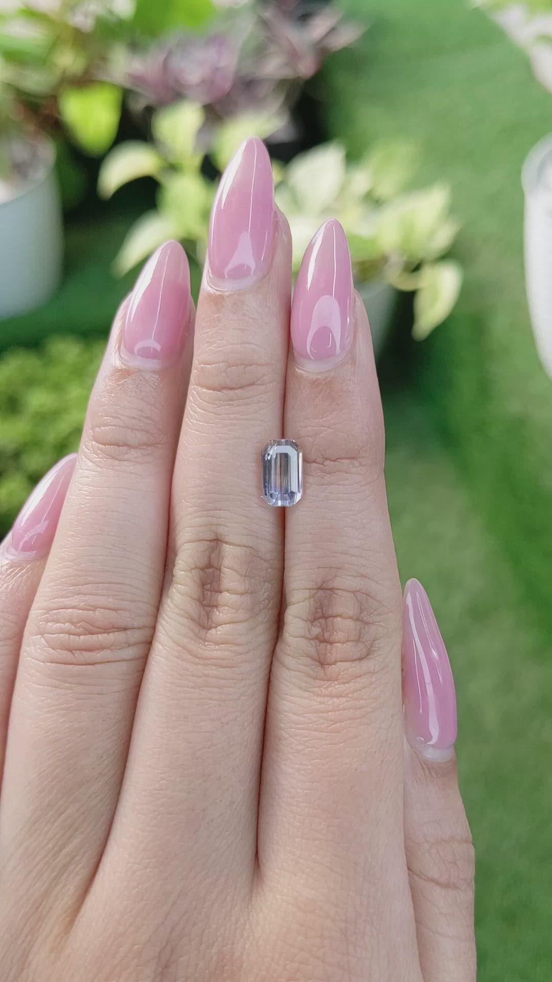 1.88 Ct. Bi Color Sapphire from Ceylon (Sri Lanka) Size Video