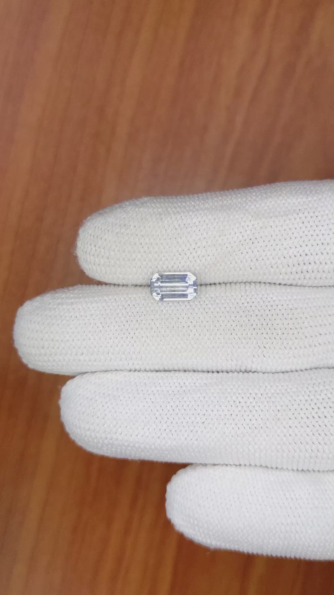 1.88 Ct. Bi Color Sapphire from Ceylon (Sri Lanka) Size Video