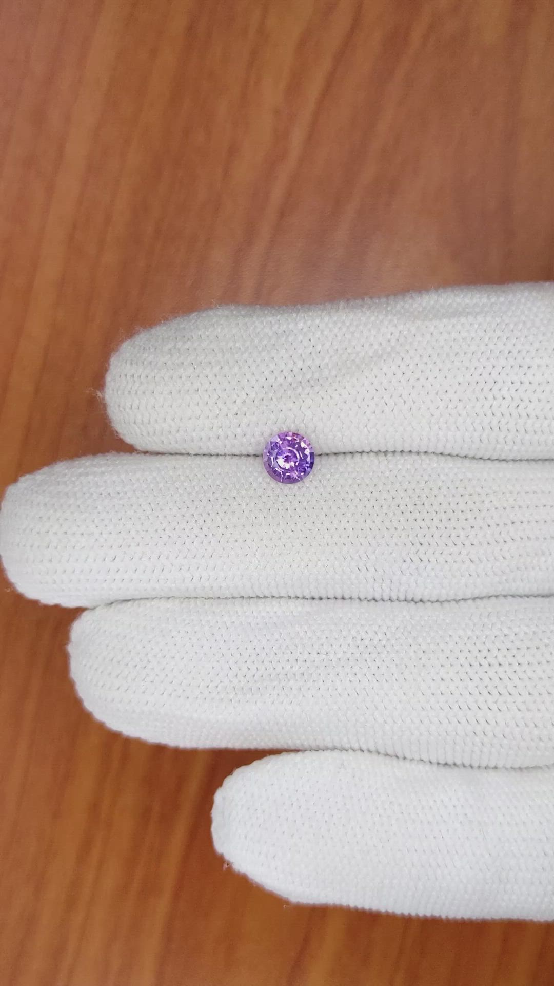 0.73 Ct. Bi Color Sapphire from Ceylon (Sri Lanka) Size Video