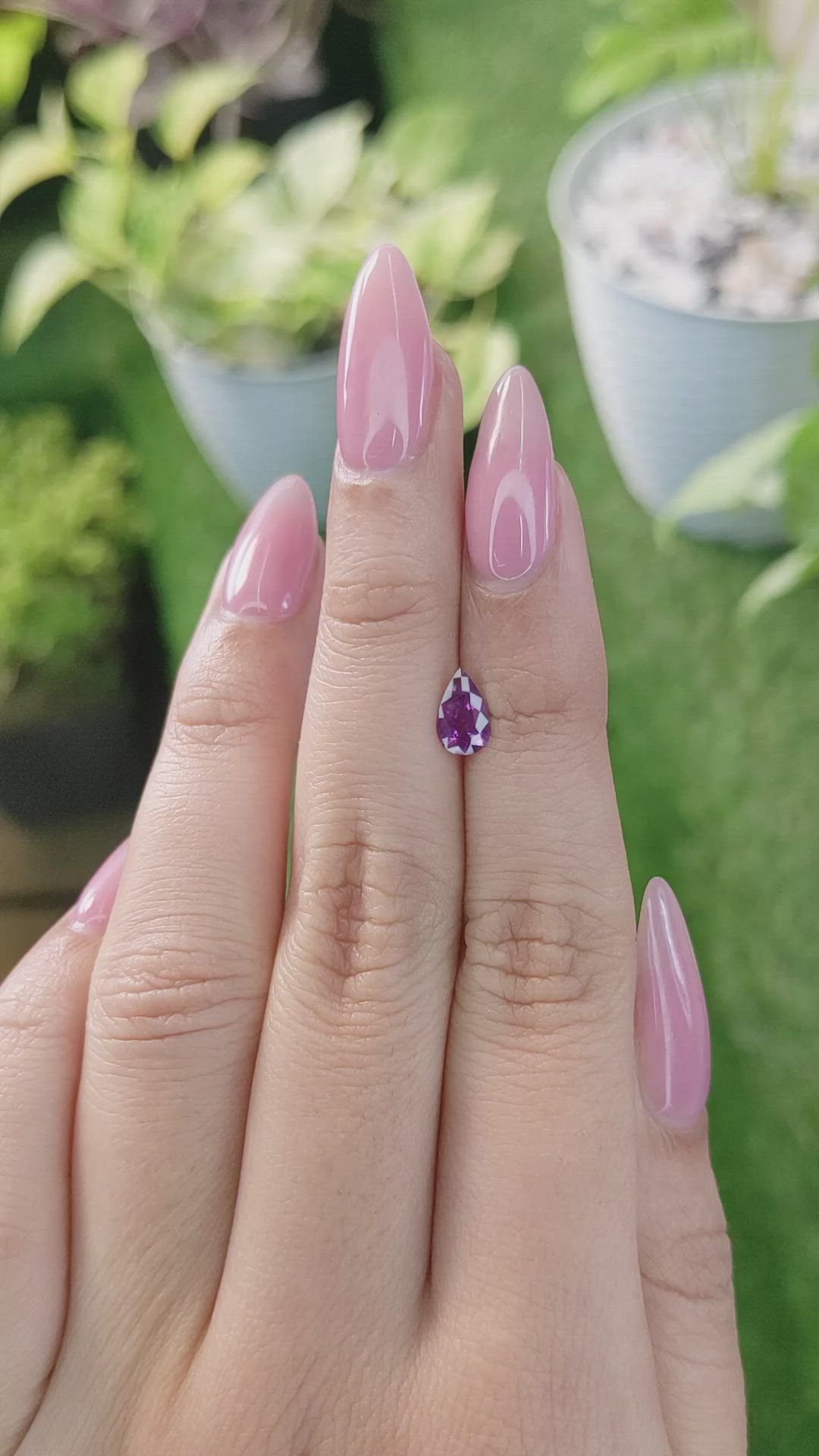 0.74 Ct. Purplish Pink Sapphire from Ceylon (Sri Lanka) Size Video