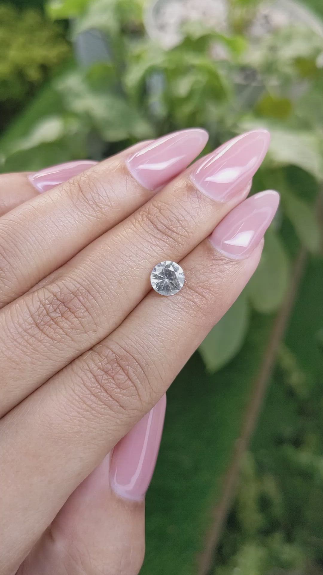 1.11 Ct. White Sapphire from Ceylon (Sri Lanka) Size Video