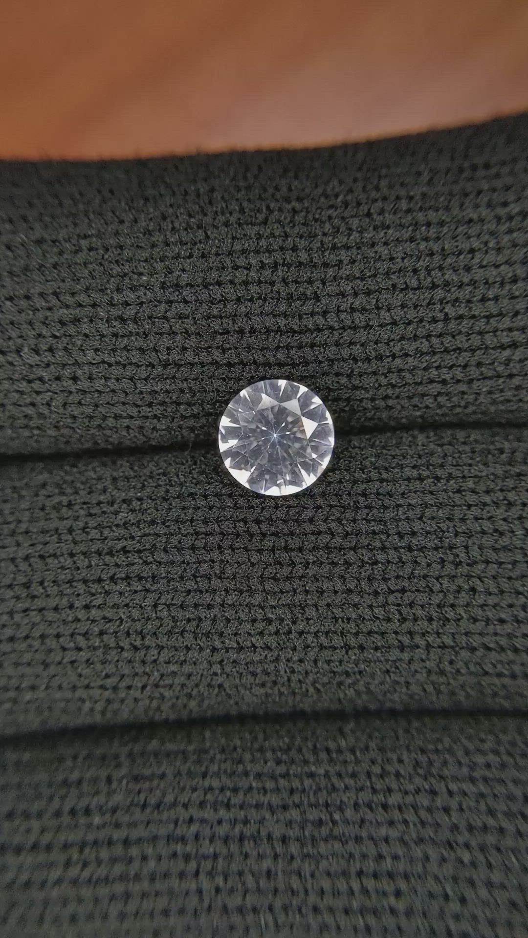 1.05 Ct. White Sapphire from Ceylon (Sri Lanka) Size Video
