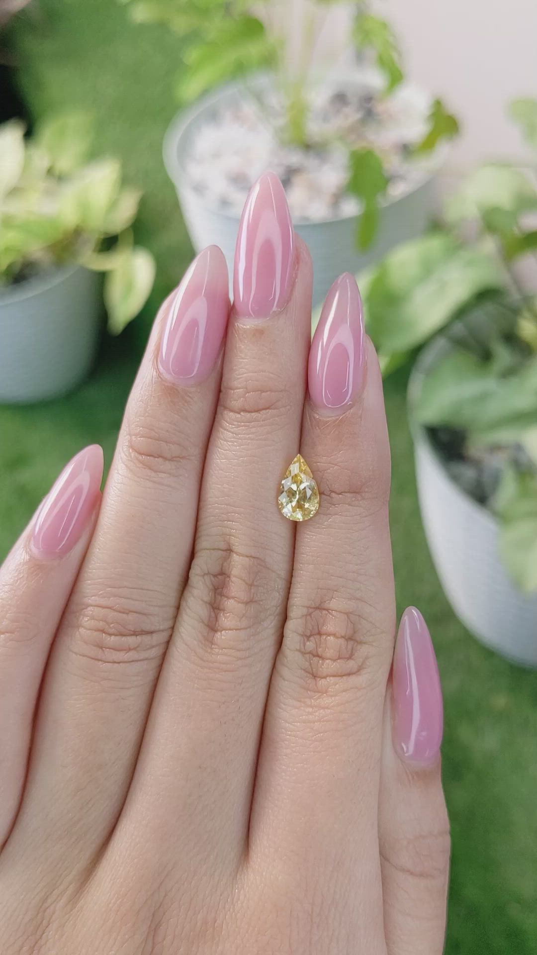 1.49 Ct. Yellow Sapphire from Ceylon (Sri Lanka) Size Video