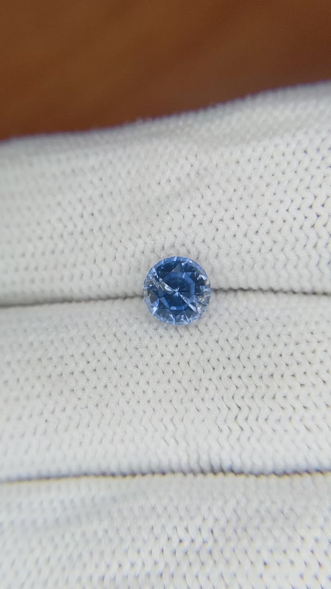 1.21 Ct. Blue Sapphire from Ceylon (Sri Lanka) Size Video