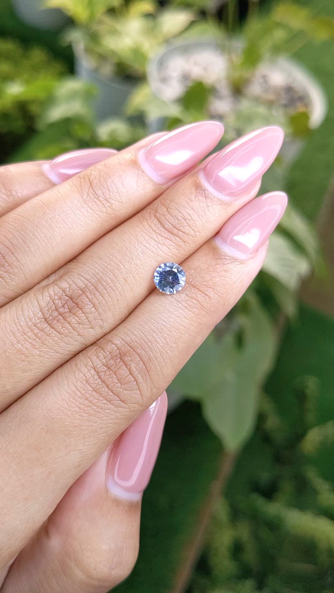 1.07 Ct. Bi Color Sapphire from Ceylon (Sri Lanka) Size Video