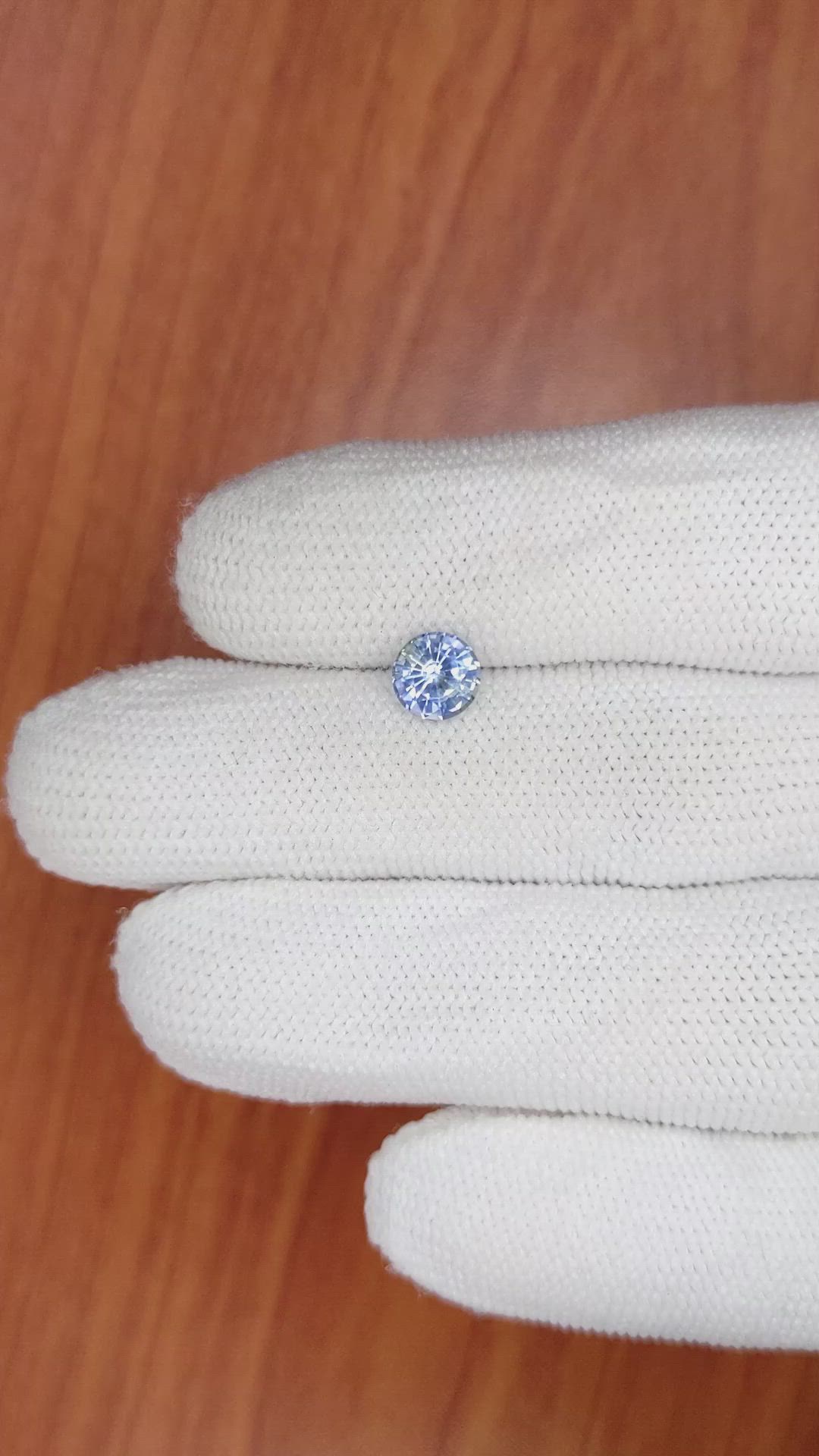 1.07 Ct. Bi Color Sapphire from Ceylon (Sri Lanka) Size Video