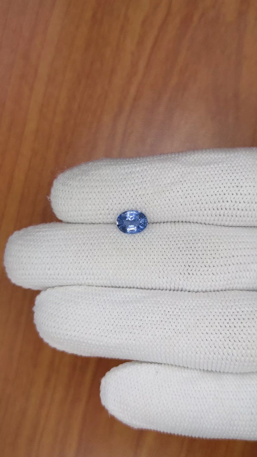 1.03 Ct. Blue Sapphire from Ceylon (Sri Lanka) Size Video