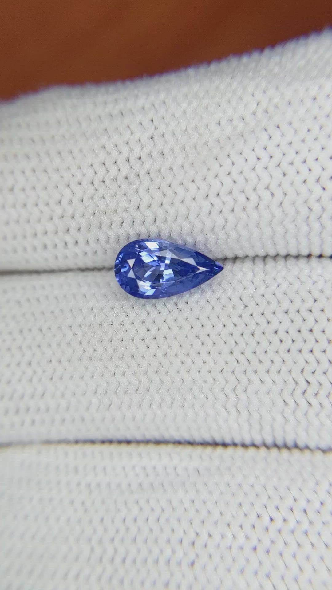 1.43 Ct. Blue Sapphire from Ceylon (Sri Lanka) Size Video