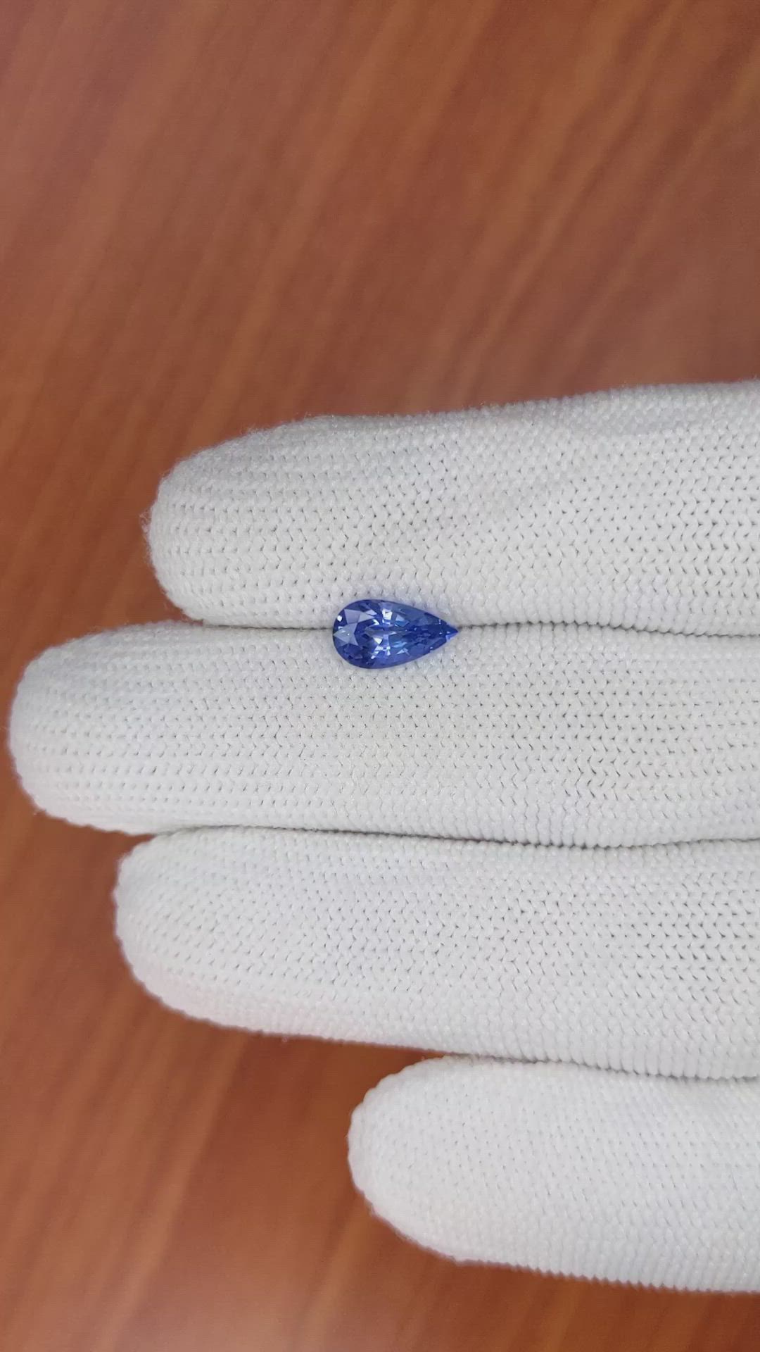 1.43 Ct. Blue Sapphire from Ceylon (Sri Lanka) Size Video