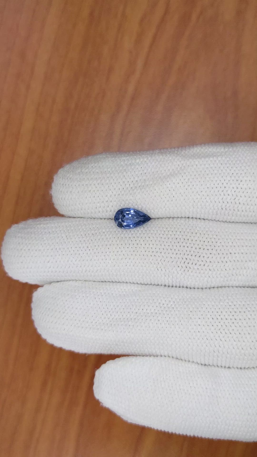1.03 Ct. Blue Sapphire from Ceylon (Sri Lanka) Size Video