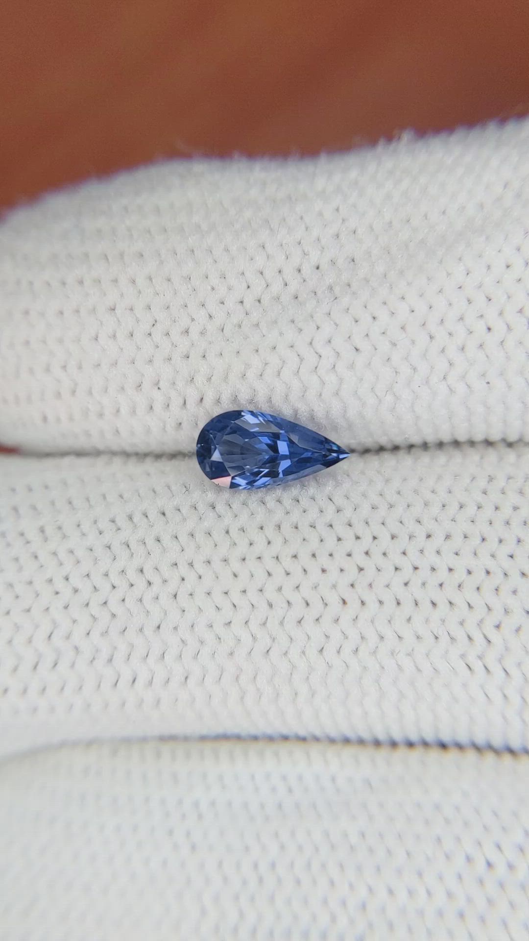 0.75 Ct. Blue Sapphire from Ceylon (Sri Lanka) Size Video