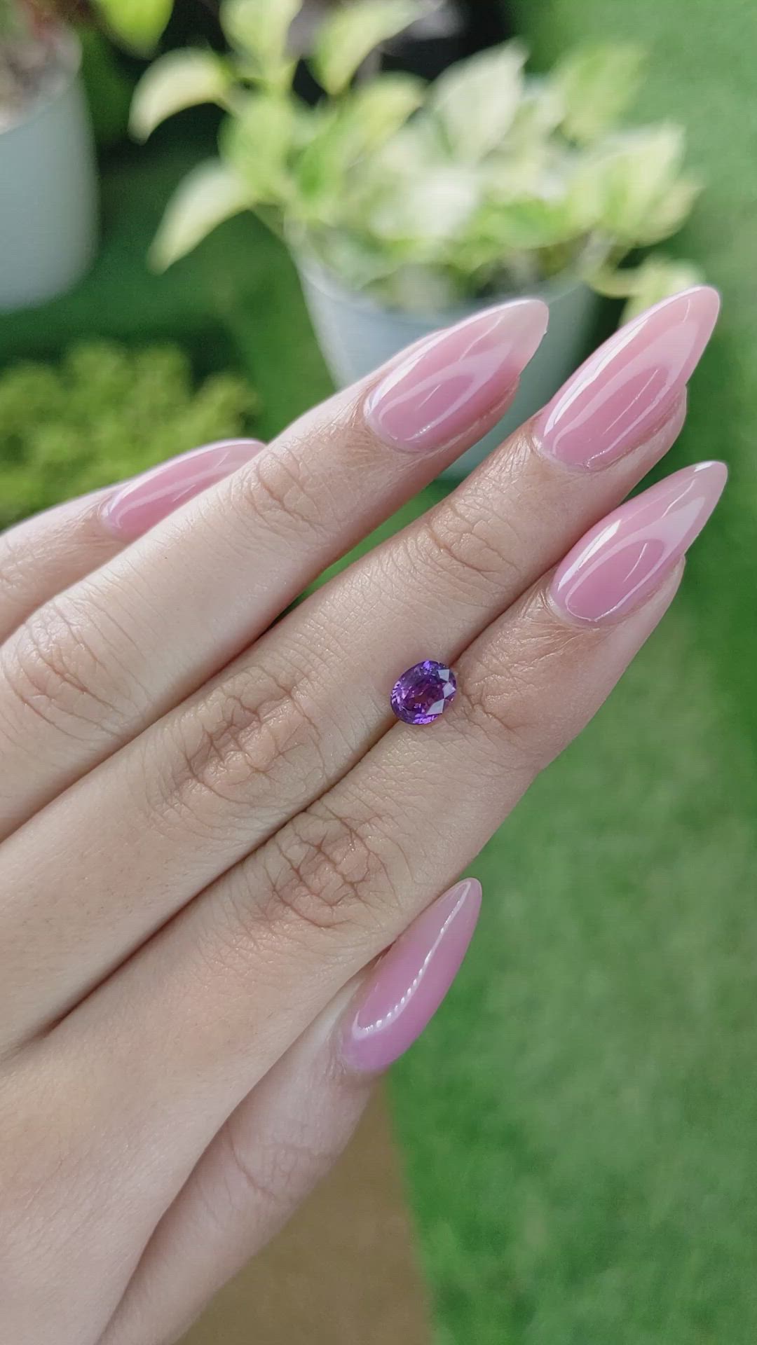 1.18 Ct. Pinkish Purple Sapphire from Ceylon (Sri Lanka) Size Video