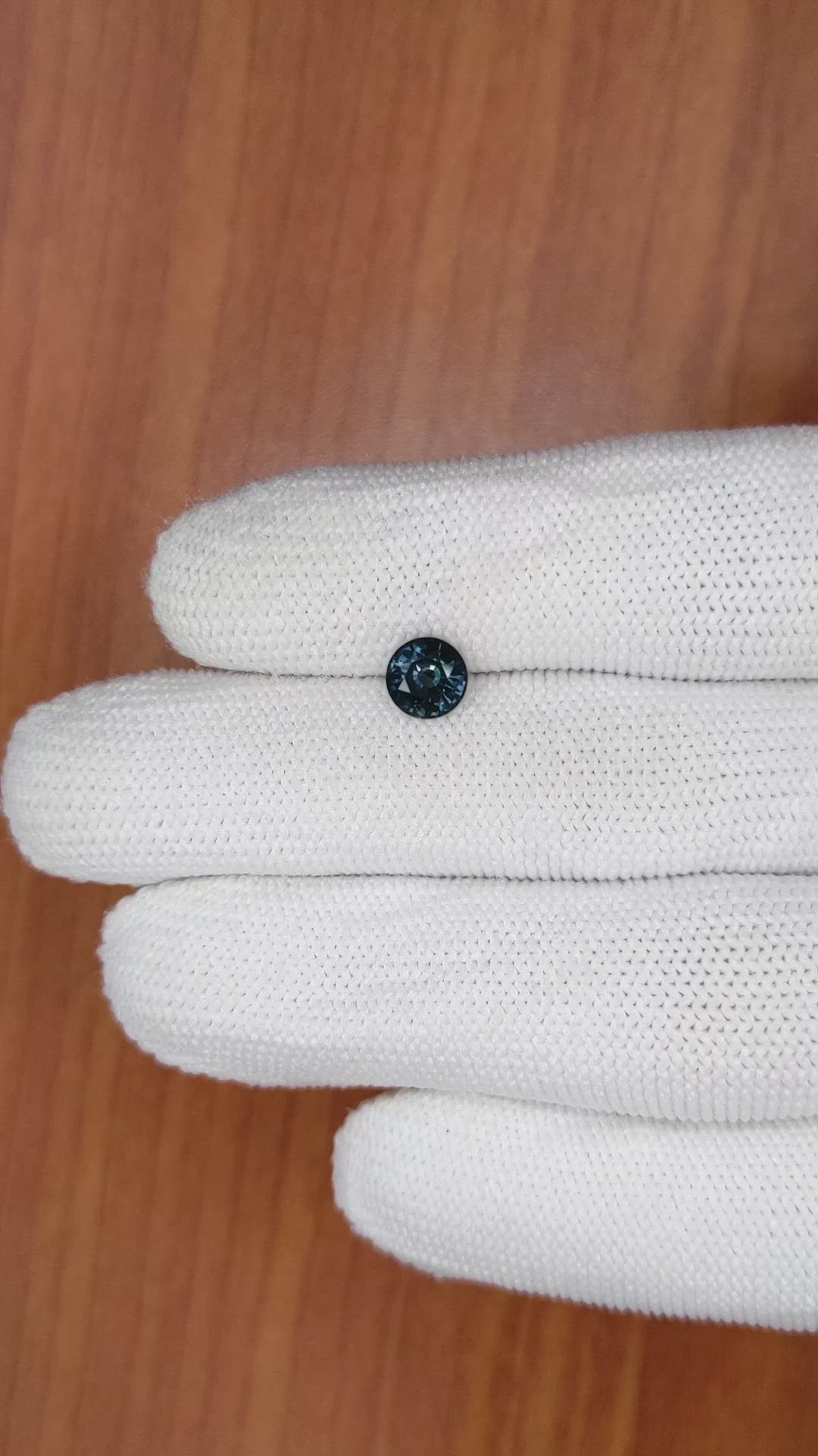 1.17 Ct. Bluish Green Sapphire from Ceylon (Sri Lanka) Size Video