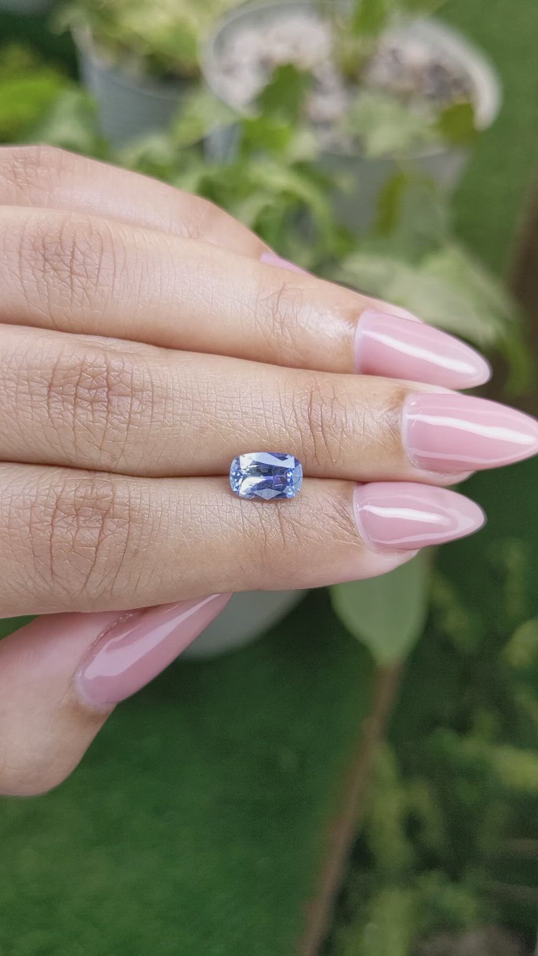 1.68 Ct. Bi Color Sapphire from Ceylon (Sri Lanka) Size Video