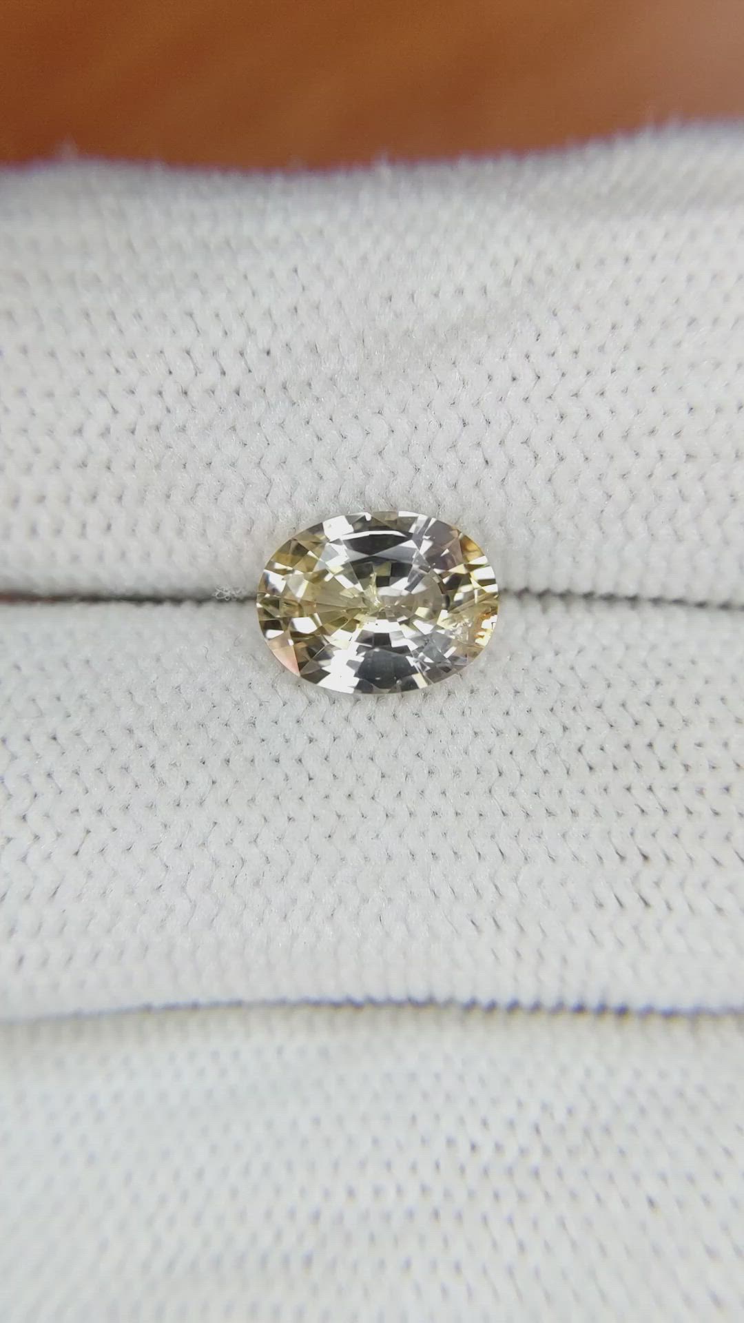 1.99 Ct. Bi Color Sapphire from Ceylon (Sri Lanka) Size Video