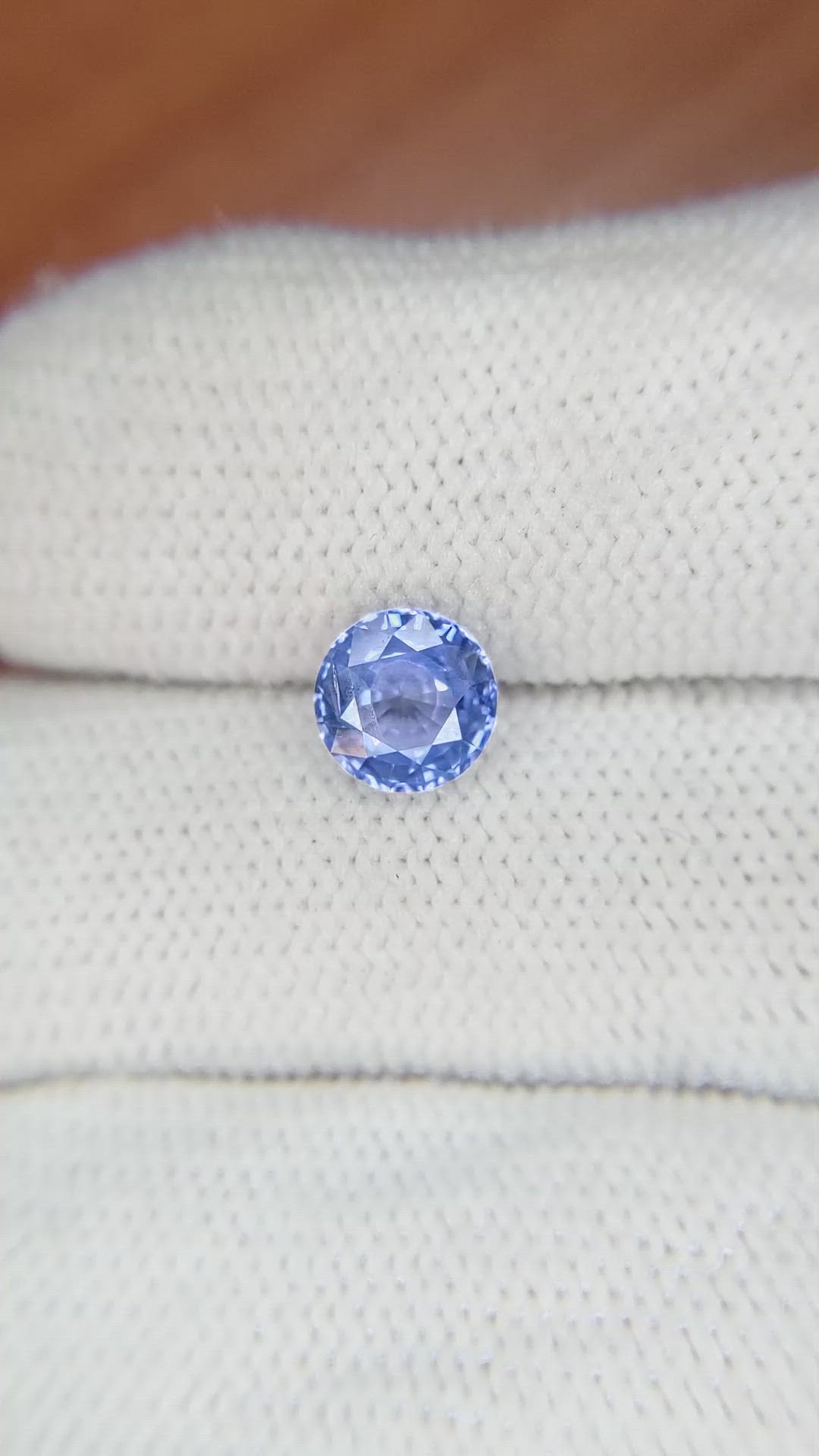 1.32 Ct. Blue Sapphire from Ceylon (Sri Lanka) Size Video