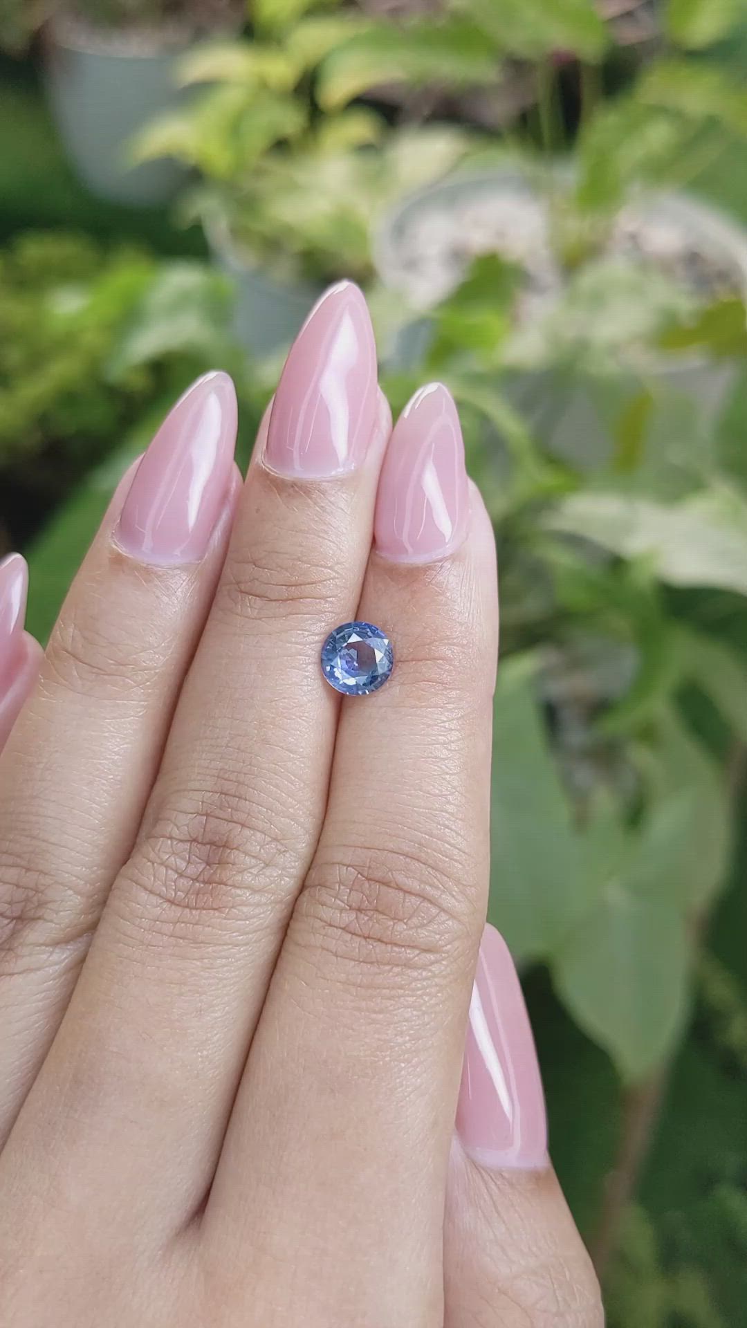 1.25 Ct. Blue Sapphire from Ceylon (Sri Lanka) Size Video