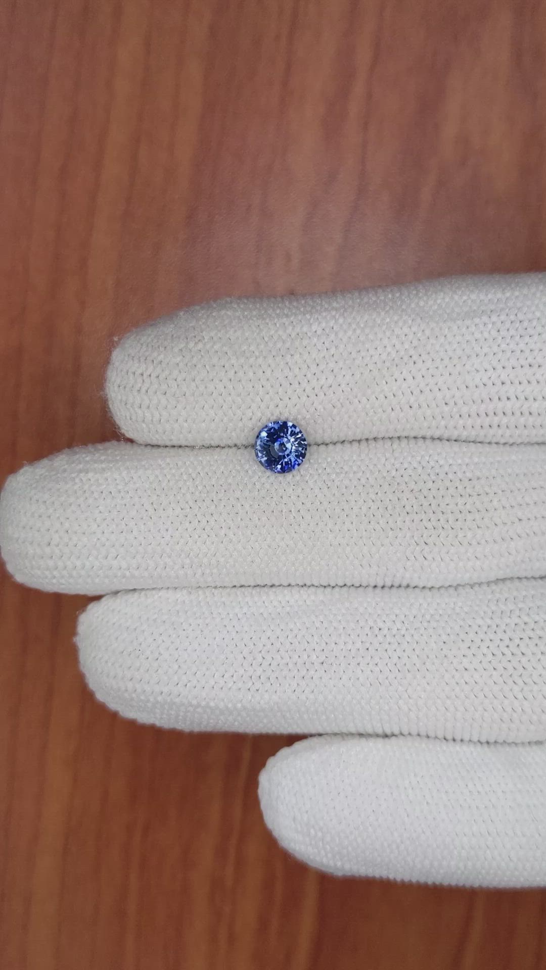 0.82 Ct. Blue Sapphire from Ceylon (Sri Lanka) Size Video