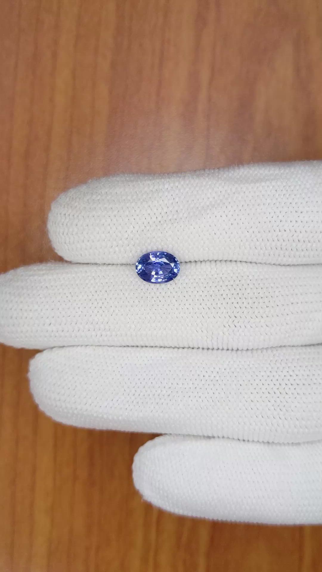 1.32 Ct. Blue Sapphire from Ceylon (Sri Lanka) Size Video