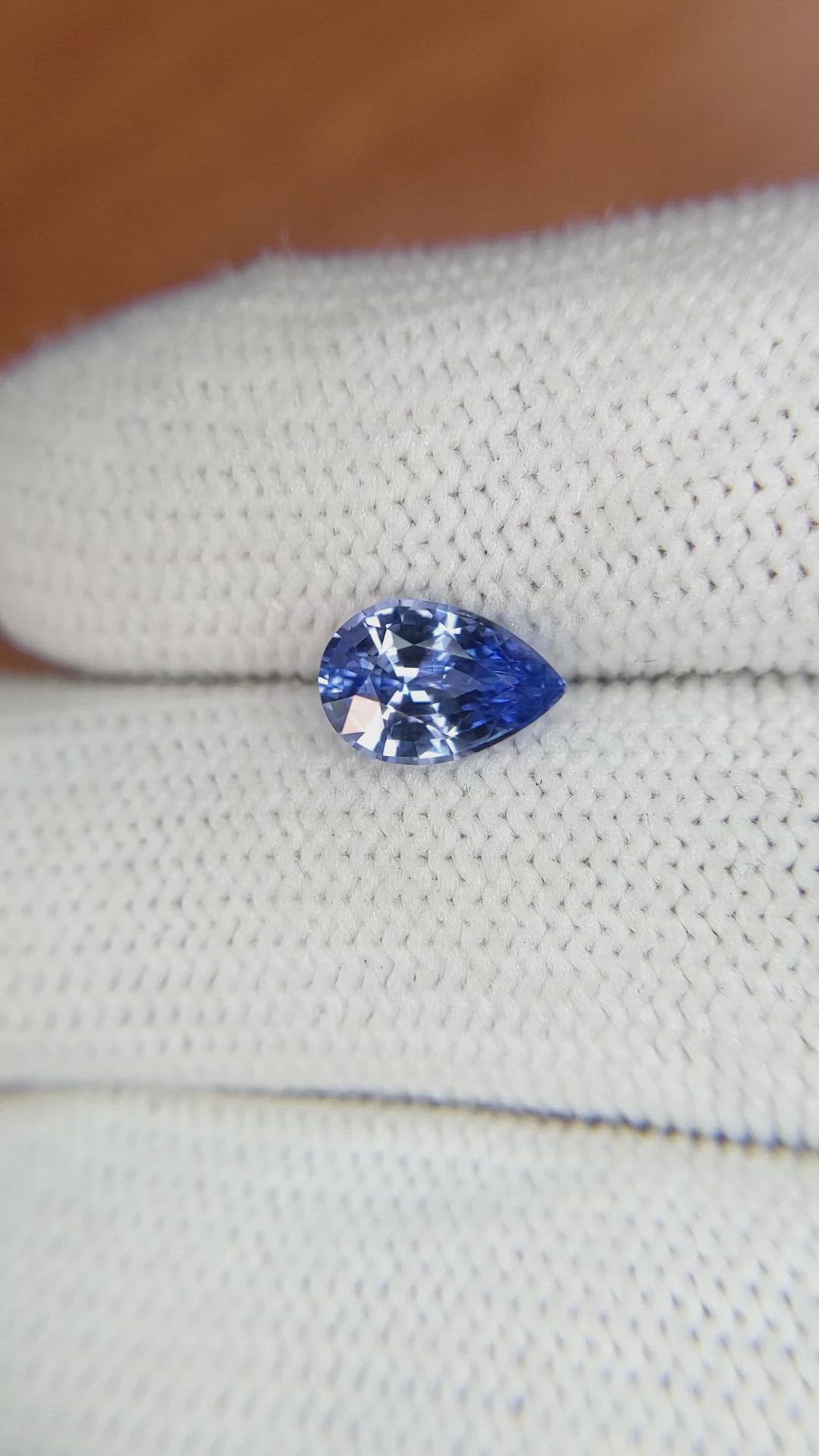 1.42 Ct. Blue Sapphire from Ceylon (Sri Lanka) Size Video