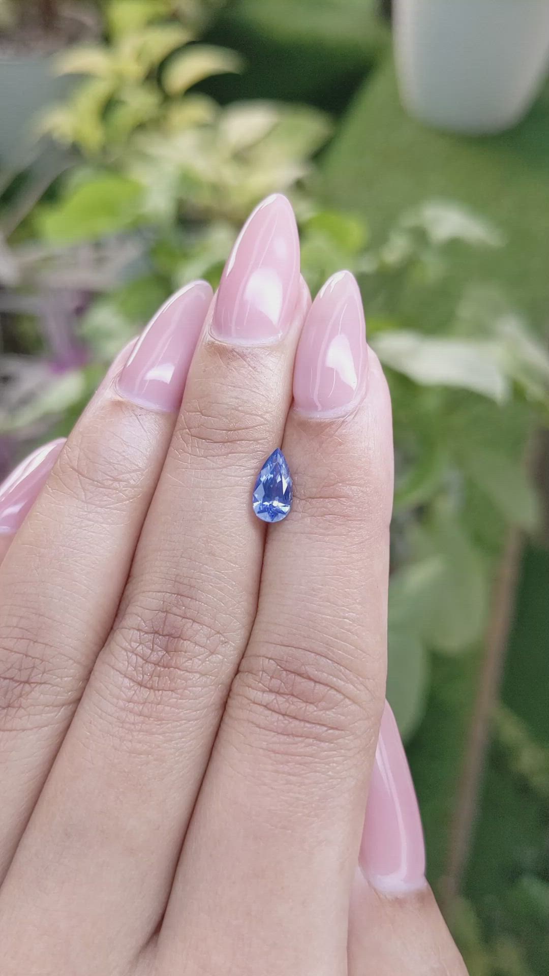 1.00 Ct. Blue Sapphire from Ceylon (Sri Lanka) Size Video