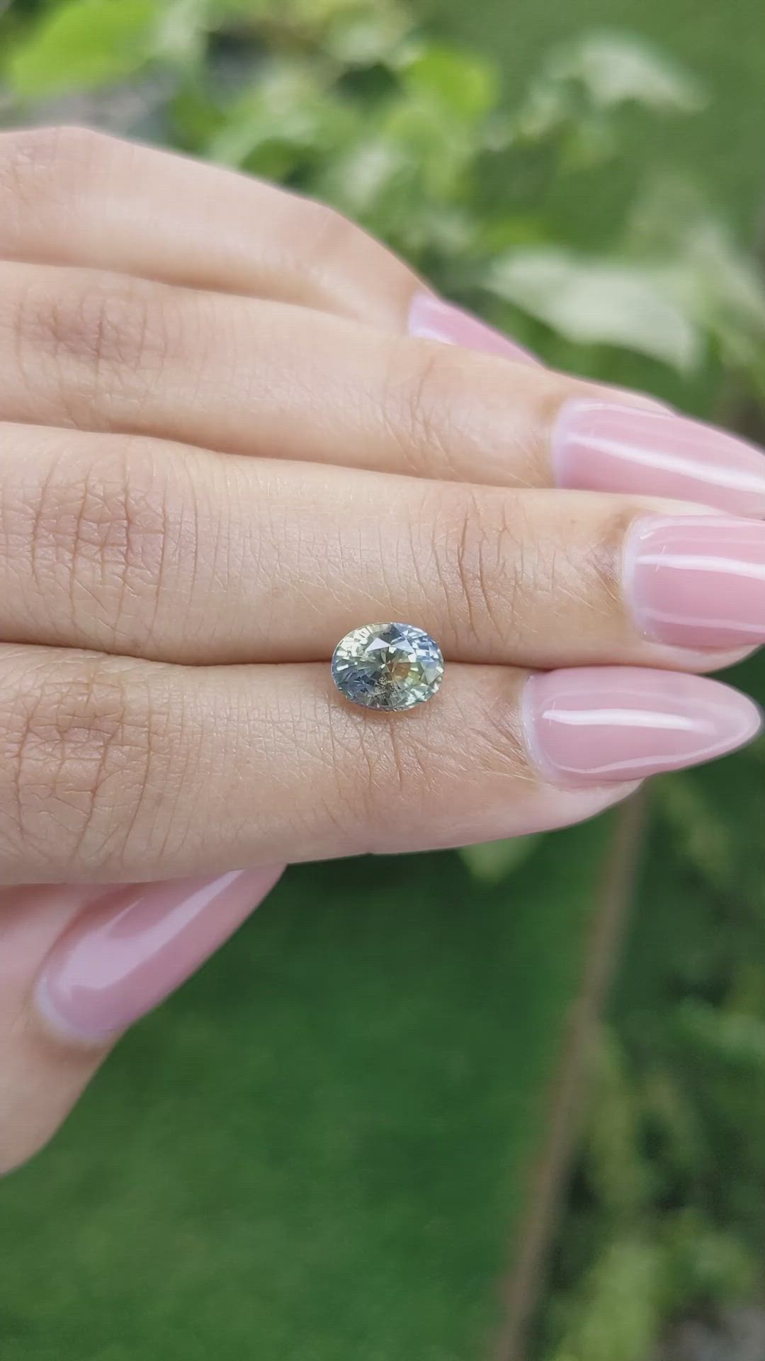 2.11 Ct. Bi Color Sapphire from Ceylon (Sri Lanka) Size Video