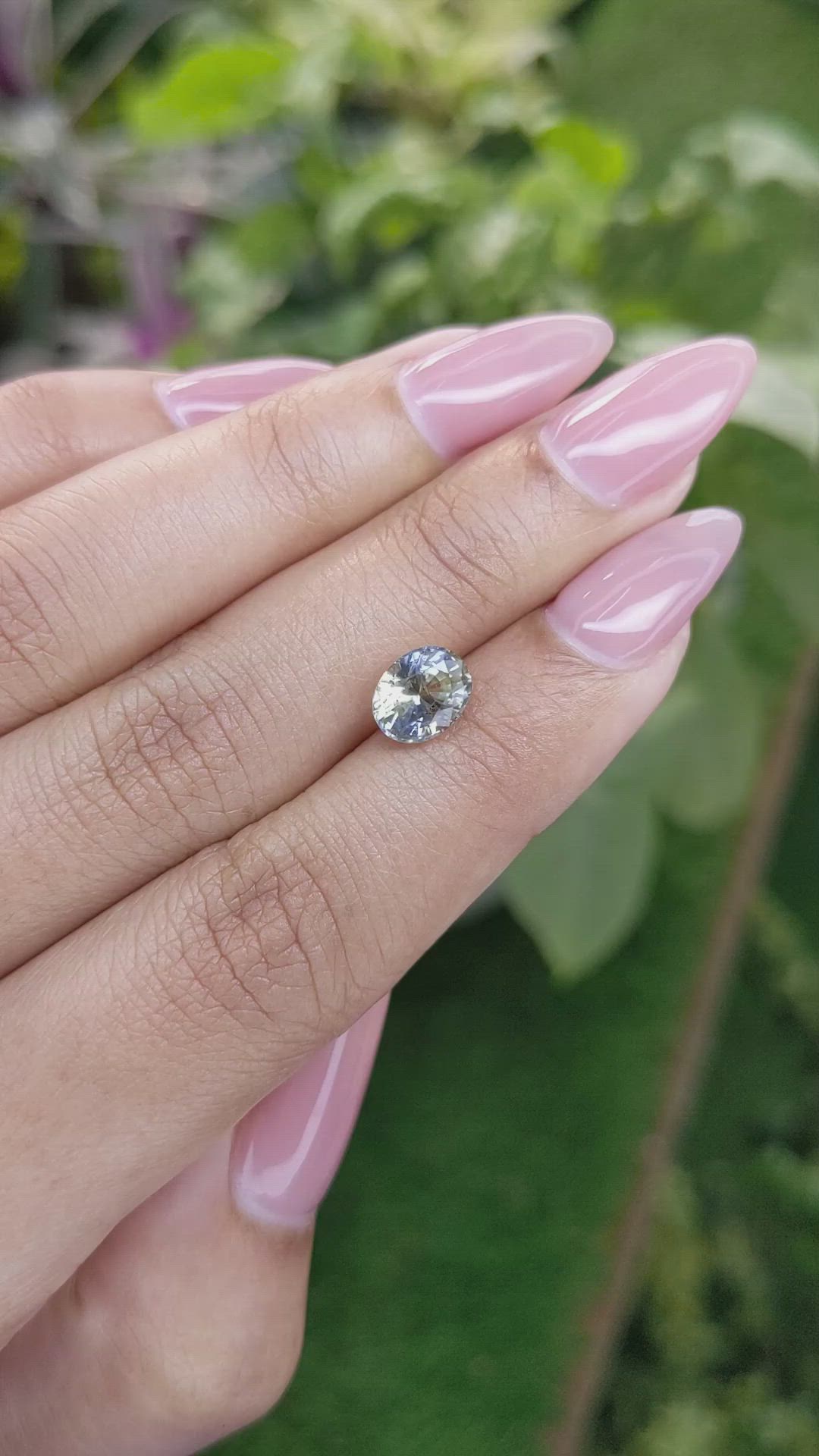 2.11 Ct. Bi Color Sapphire from Ceylon (Sri Lanka) Size Video