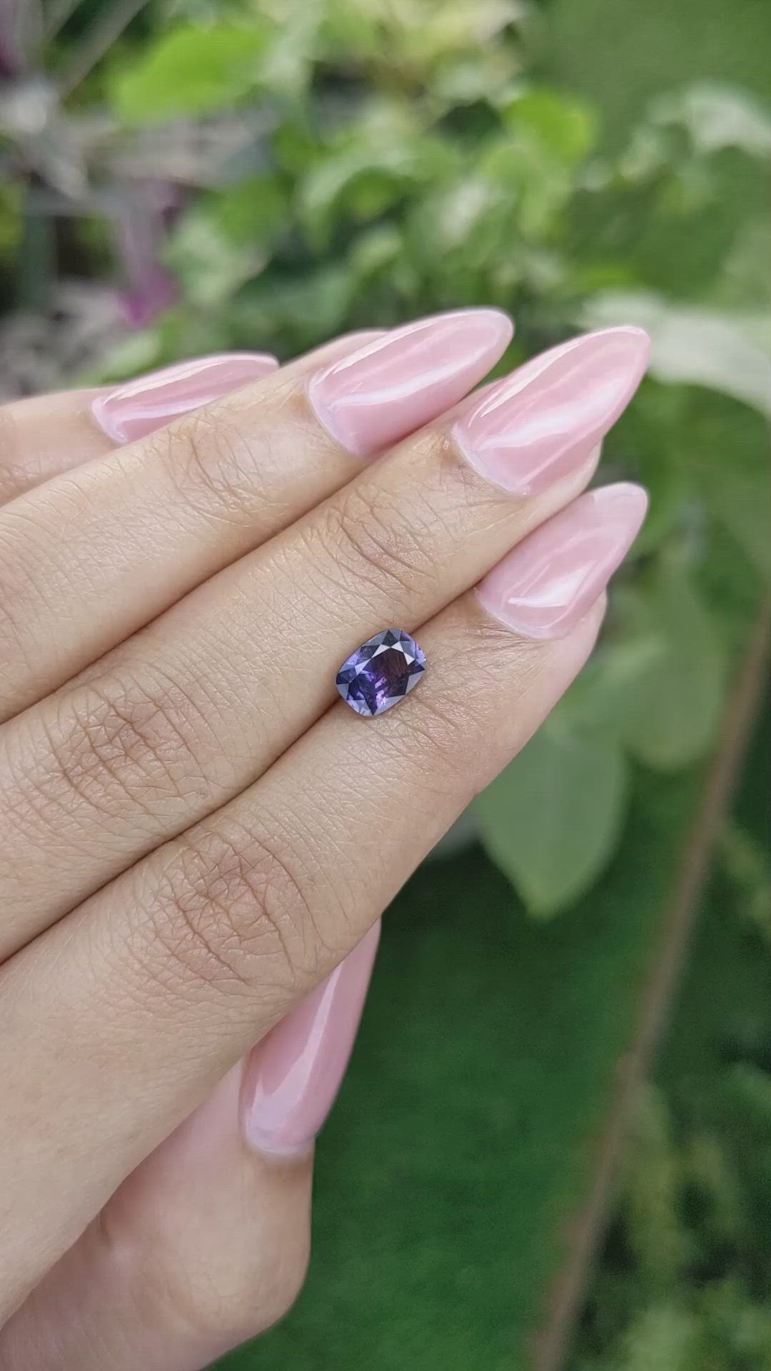 1.26 Ct. Bi Color / Parti Sapphire from Ceylon (Sri Lanka) Size Video
