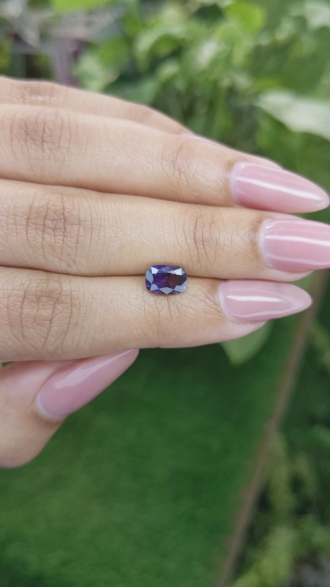 1.26 Ct. Bi Color / Parti Sapphire from Ceylon (Sri Lanka) Size Video