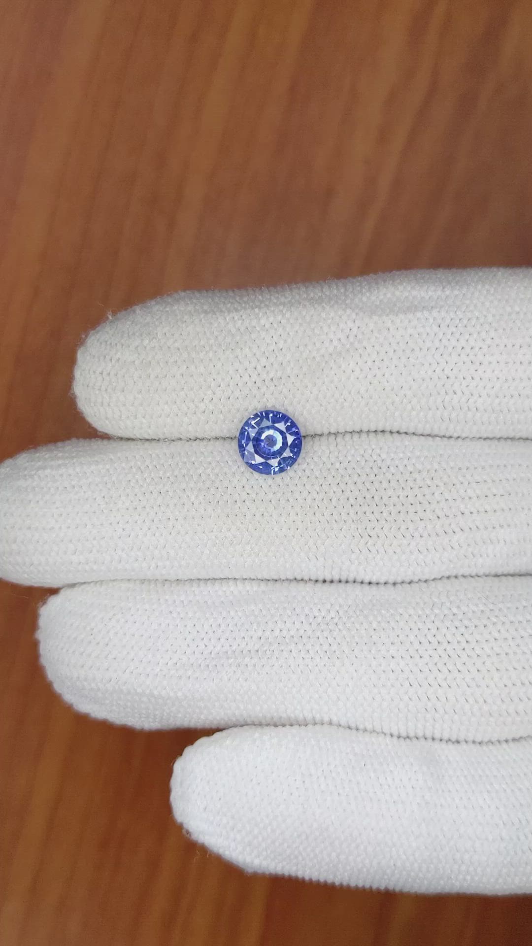 1.25 Ct. Blue Sapphire from Ceylon (Sri Lanka) Size Video